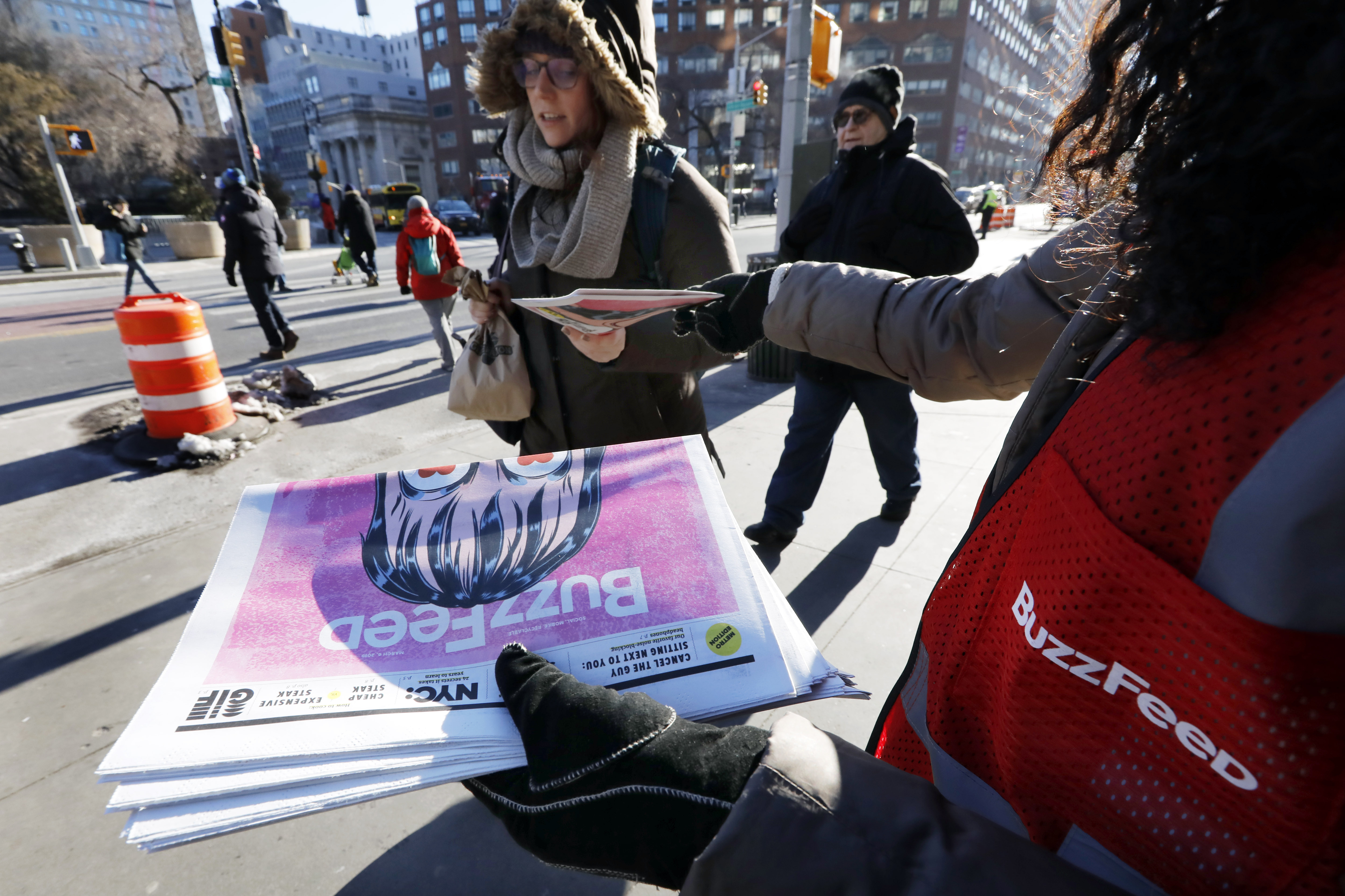 Digital darling BuzzFeed stages newspaper stunt