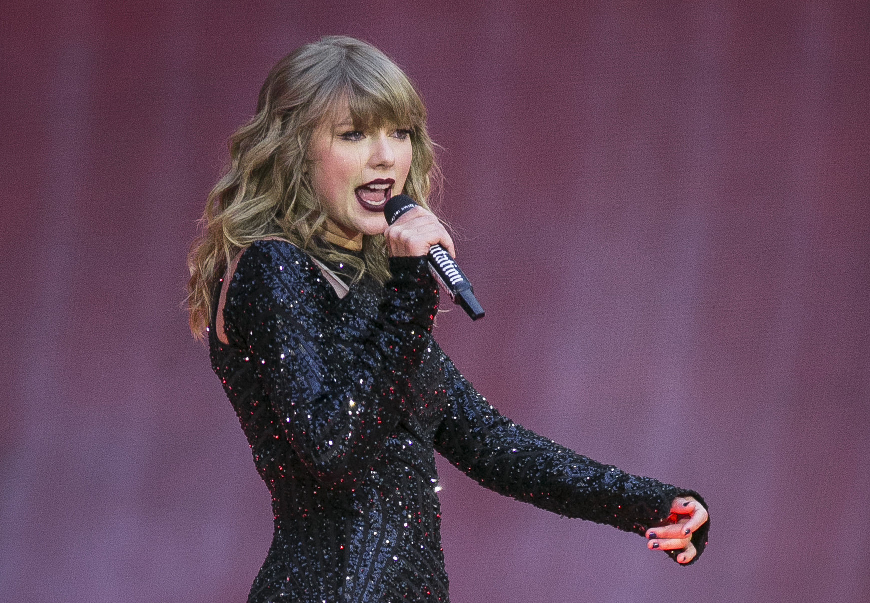 Taylor Swift offers '30 things I learned before turning 30'