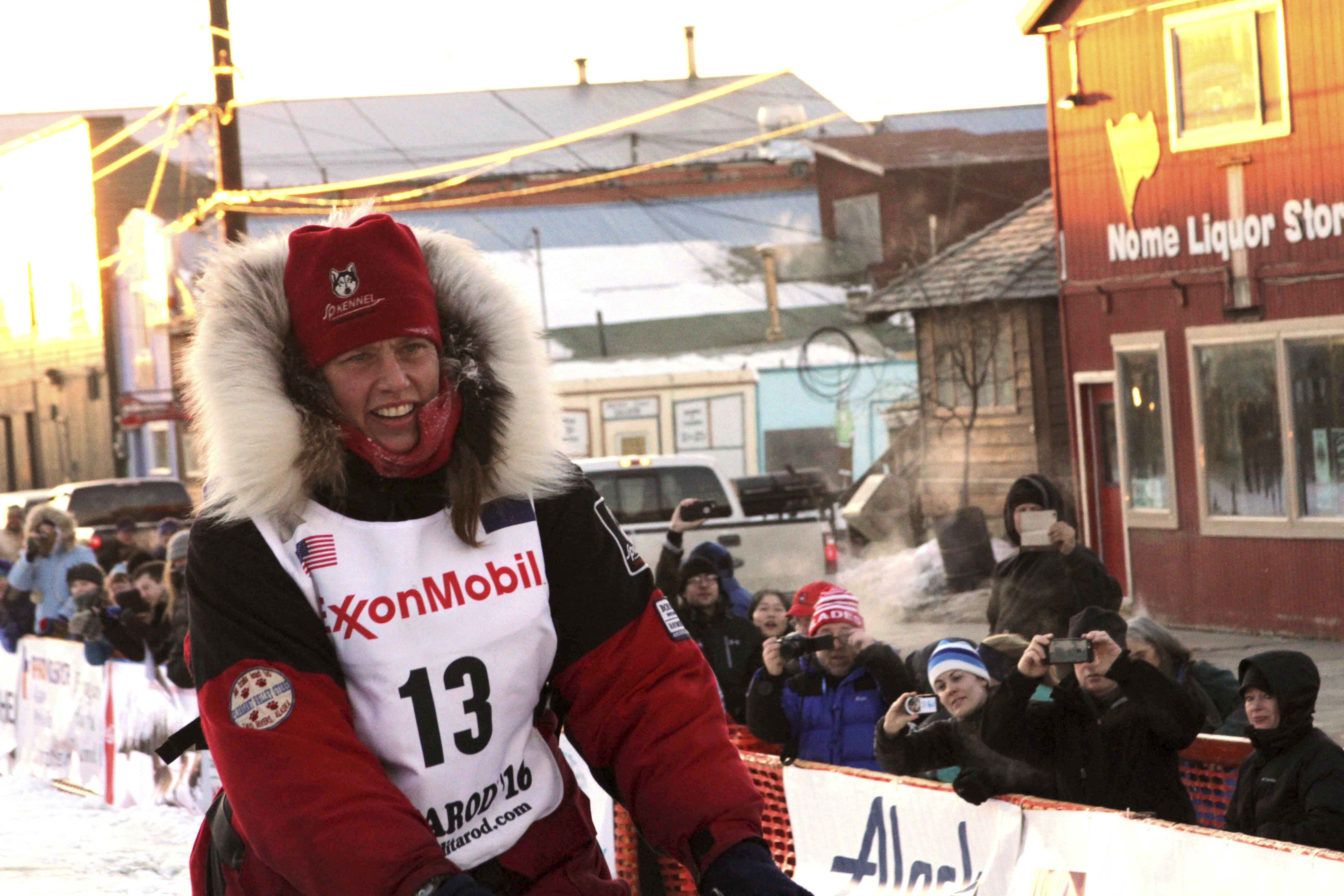 Frenchman Nicolas Petit retakes lead in Alaska's Iditarod