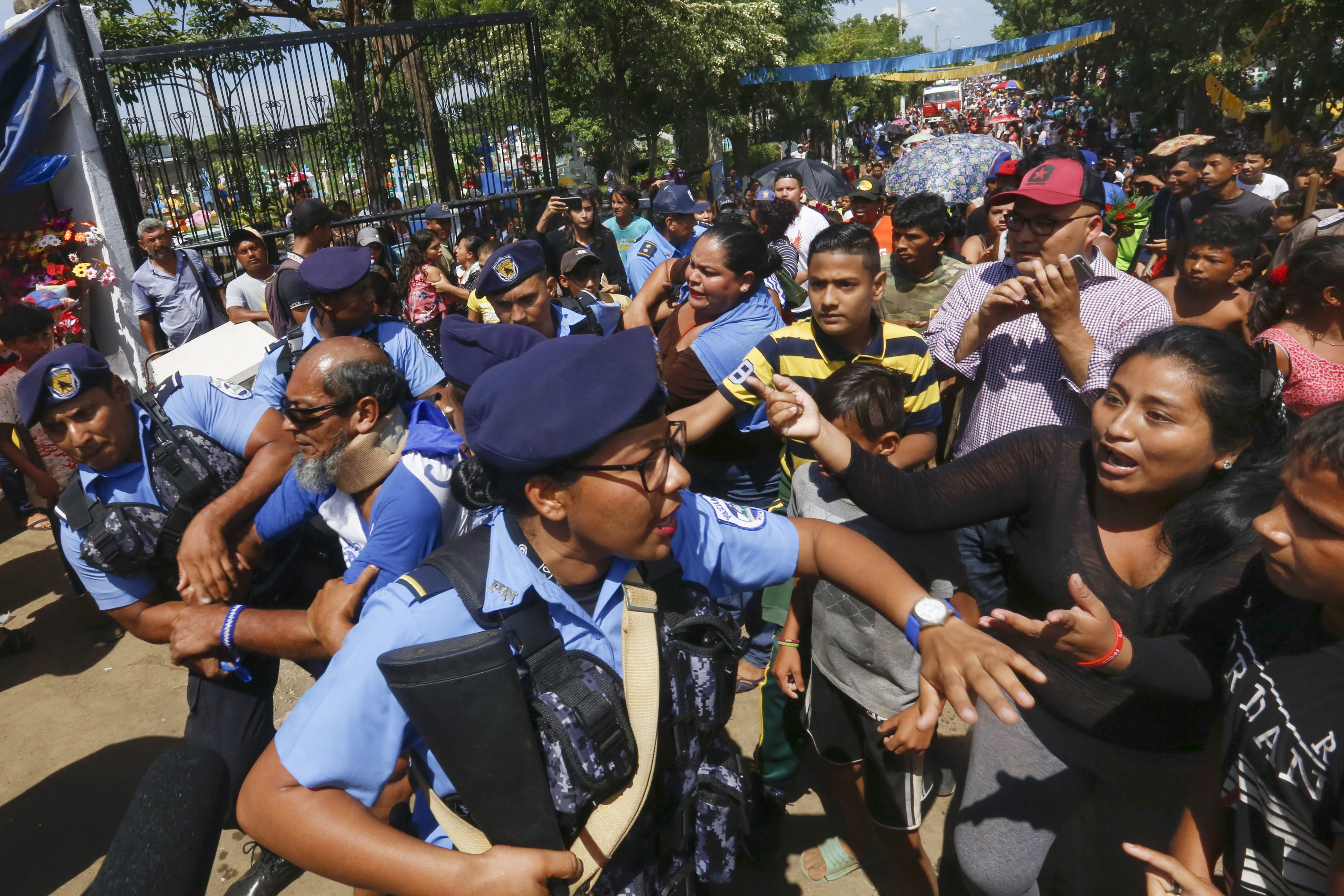 Nicaragua 'marathon man' protester defiant from house arrest