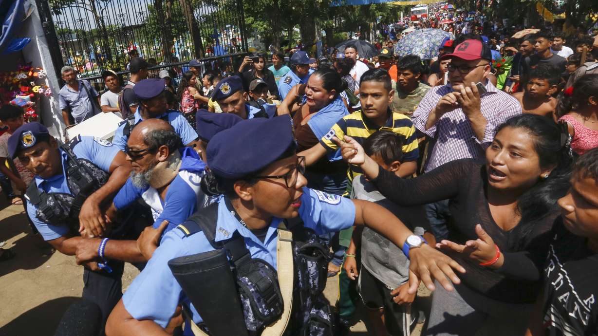 Nicaragua 'marathon man' protester defiant from house arrest