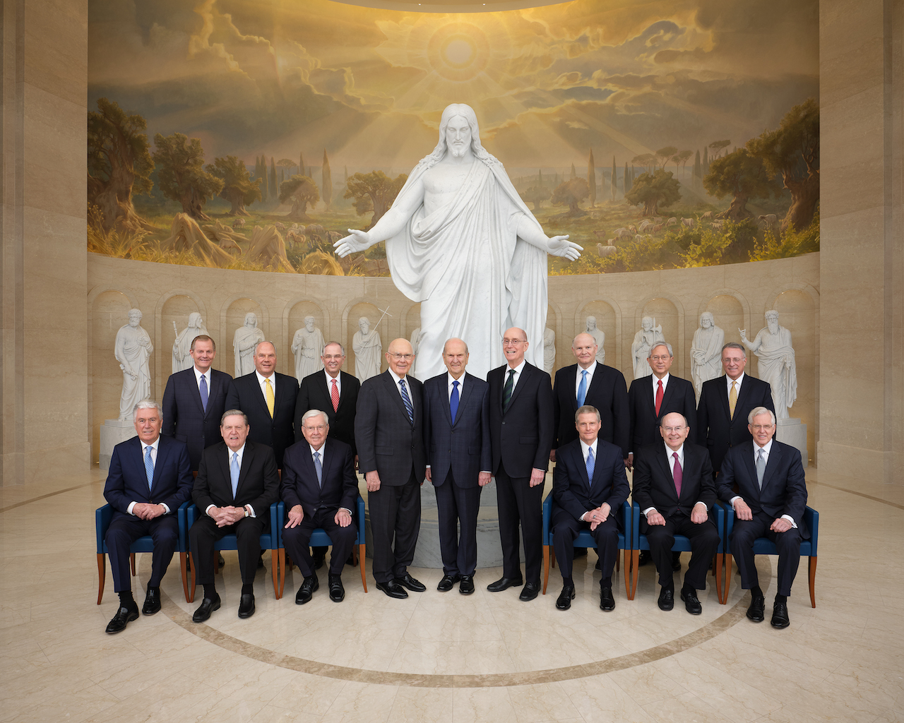 Leaders from The Church of Jesus Christ of Latter-day Saints gathered to take part in a historic photographic event amid the celebration surrounding the dedication of the Rome Italy Temple. (Photo: Intellectual Reserve)