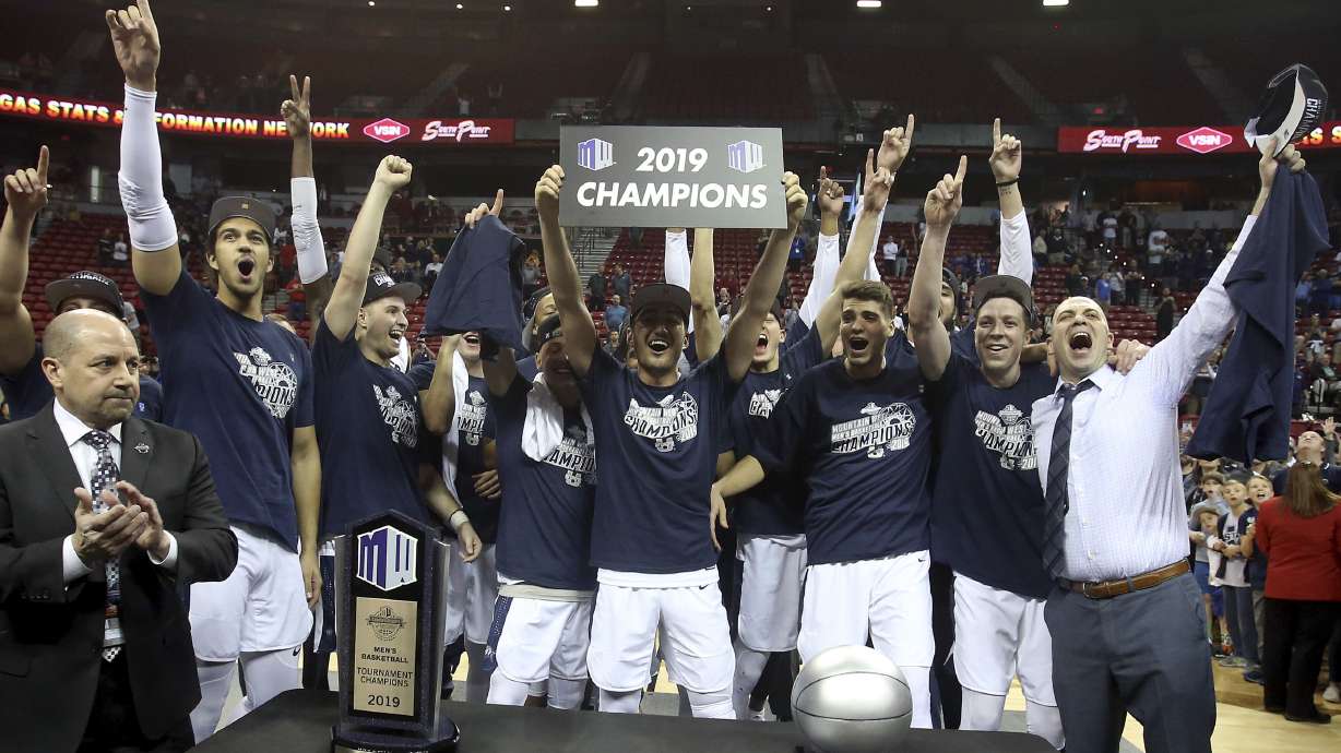 Duke back on top; Utah State cracks final AP Top 25