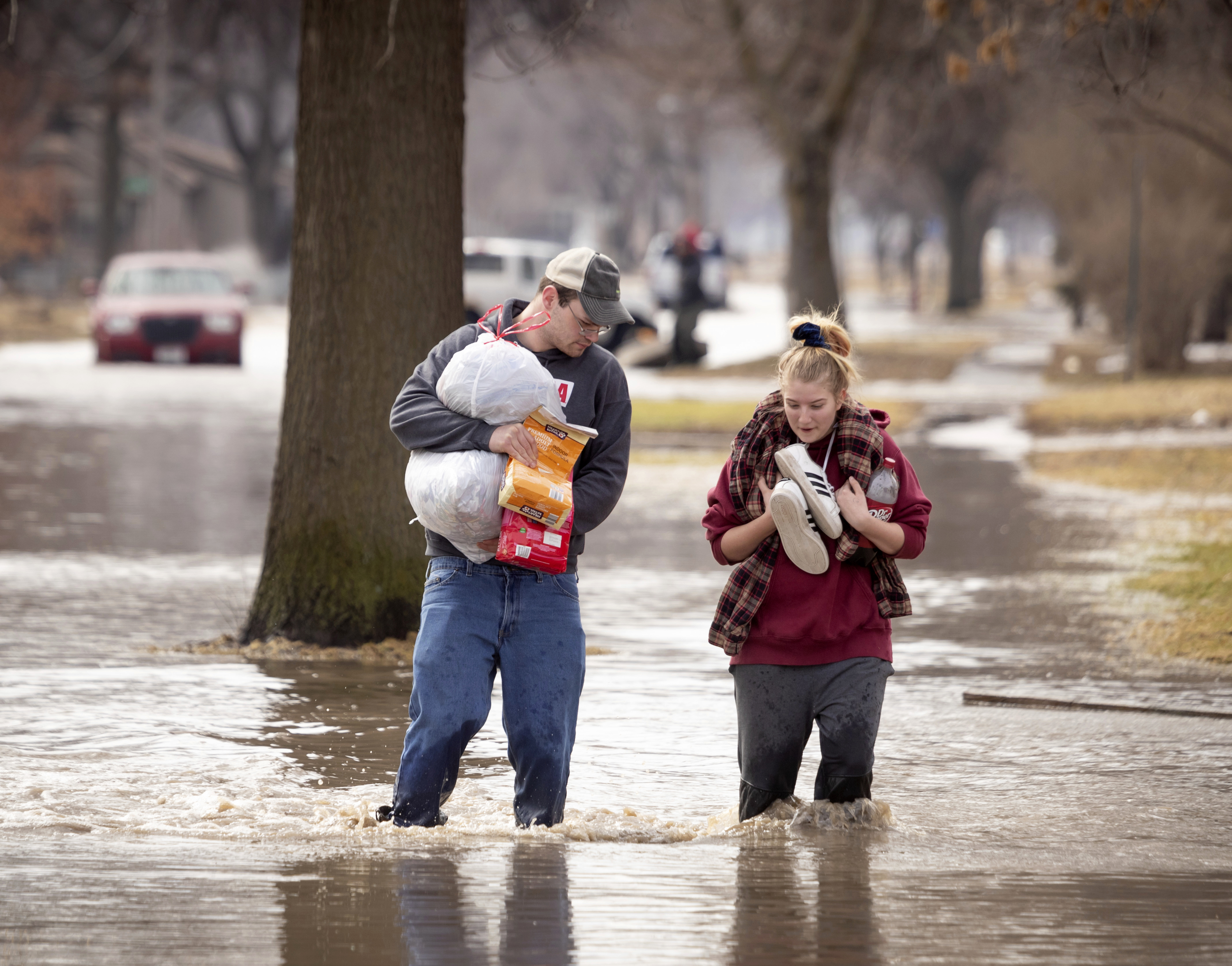Homes flood as Missouri River overtops, breaches levees
