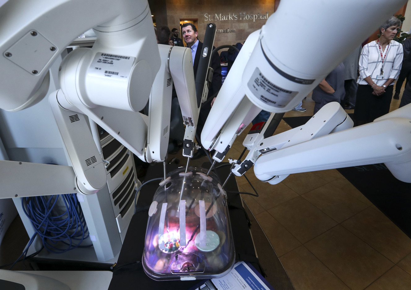 Robots improve surgical experience at Utah's St. Mark's Hospital