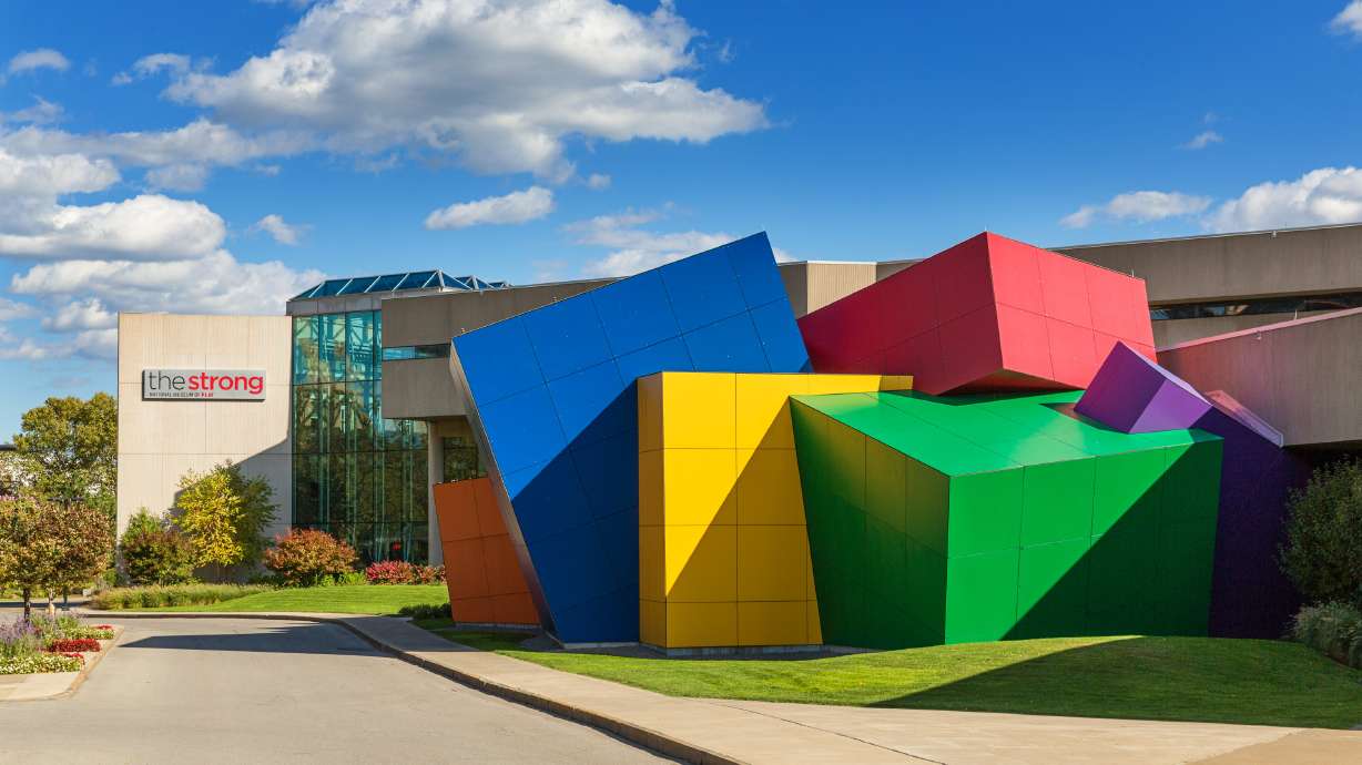 Candy Crush vs. Mortal Kombat for Video Game Hall of Fame