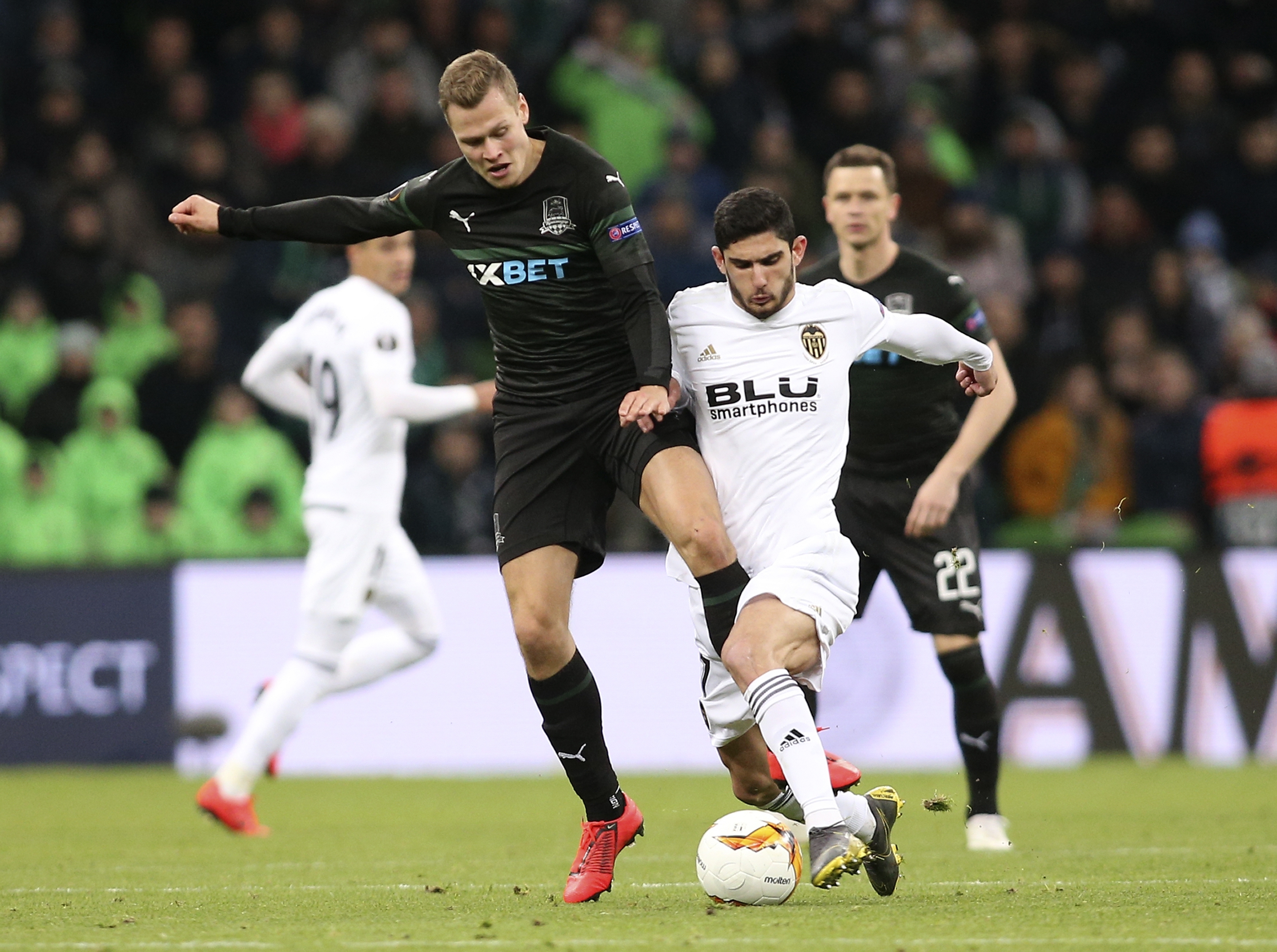 Valencia again targeted by Batman creators for bat logo