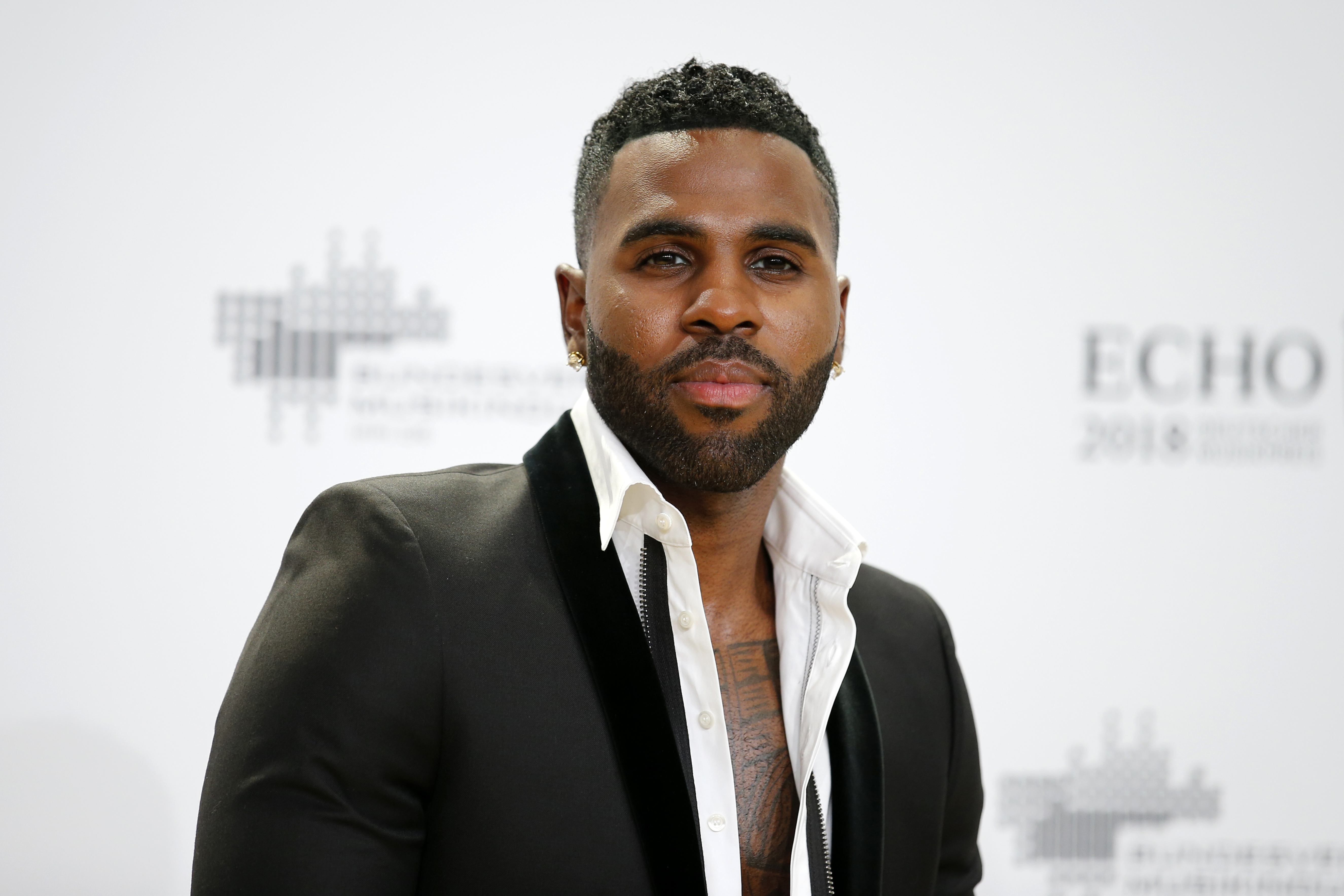 Derulo reaches out to K-pop with 'Let's Shut Up & Dance'