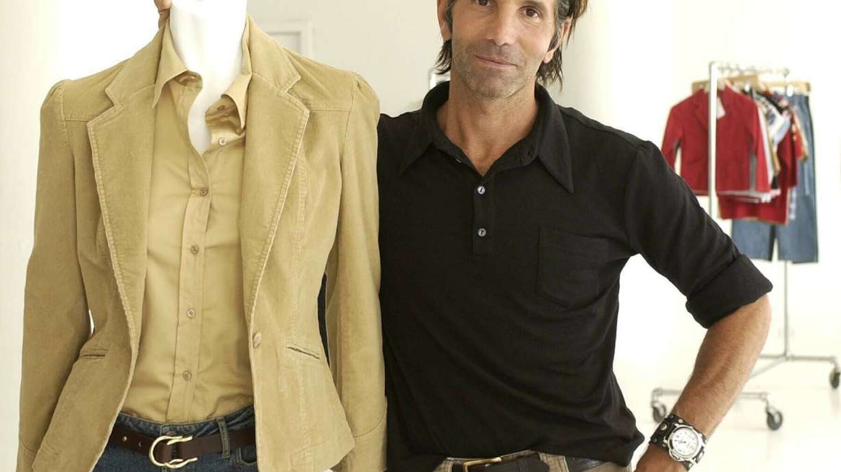 Court hearing delayed for Loughlin, husband in college scam