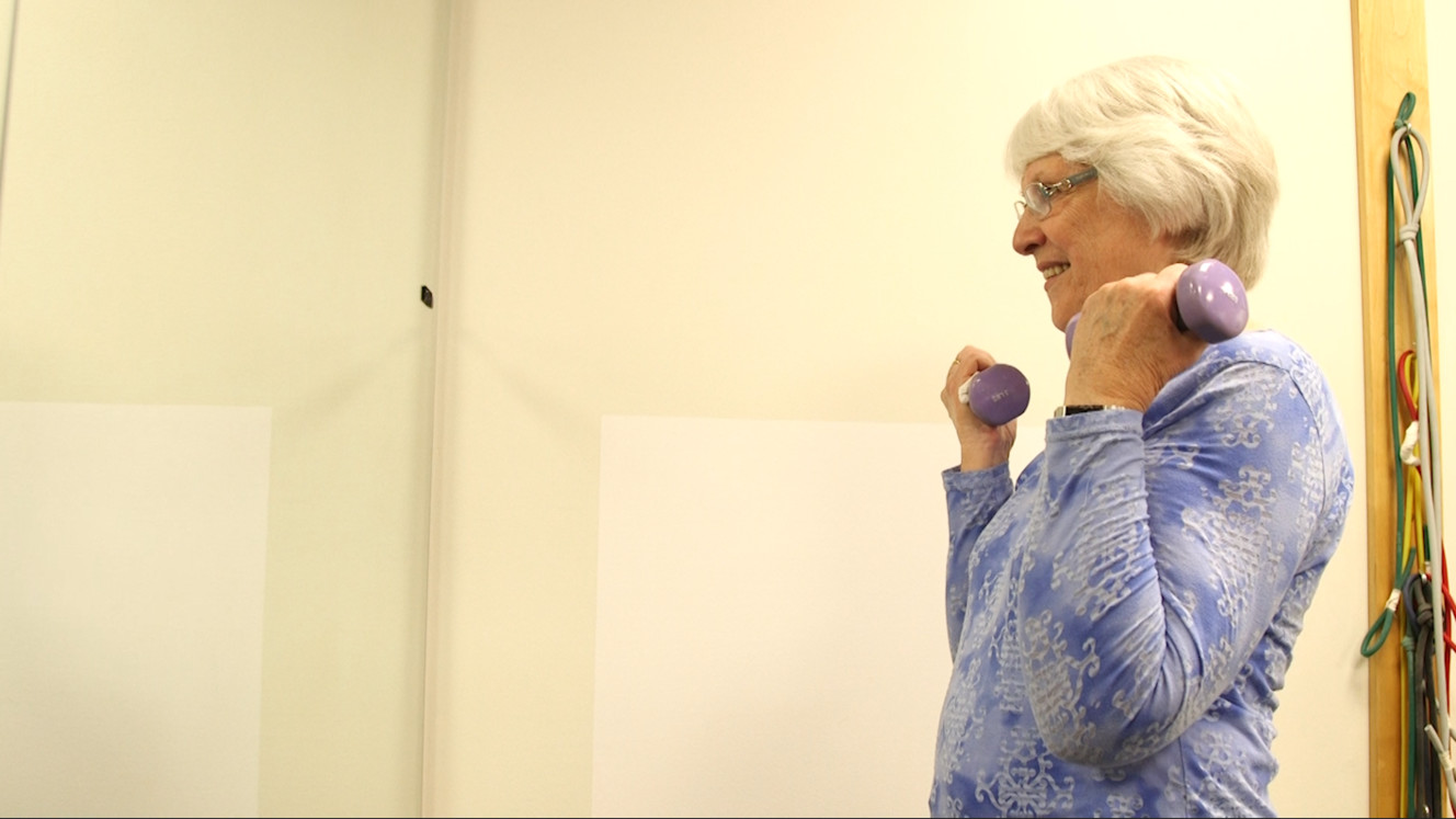 Utah woman avoids double knee replacement through physical therapy