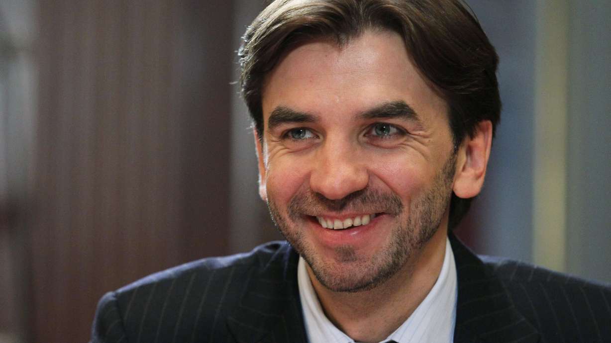 Russian ex-minister arrested on fraud charges