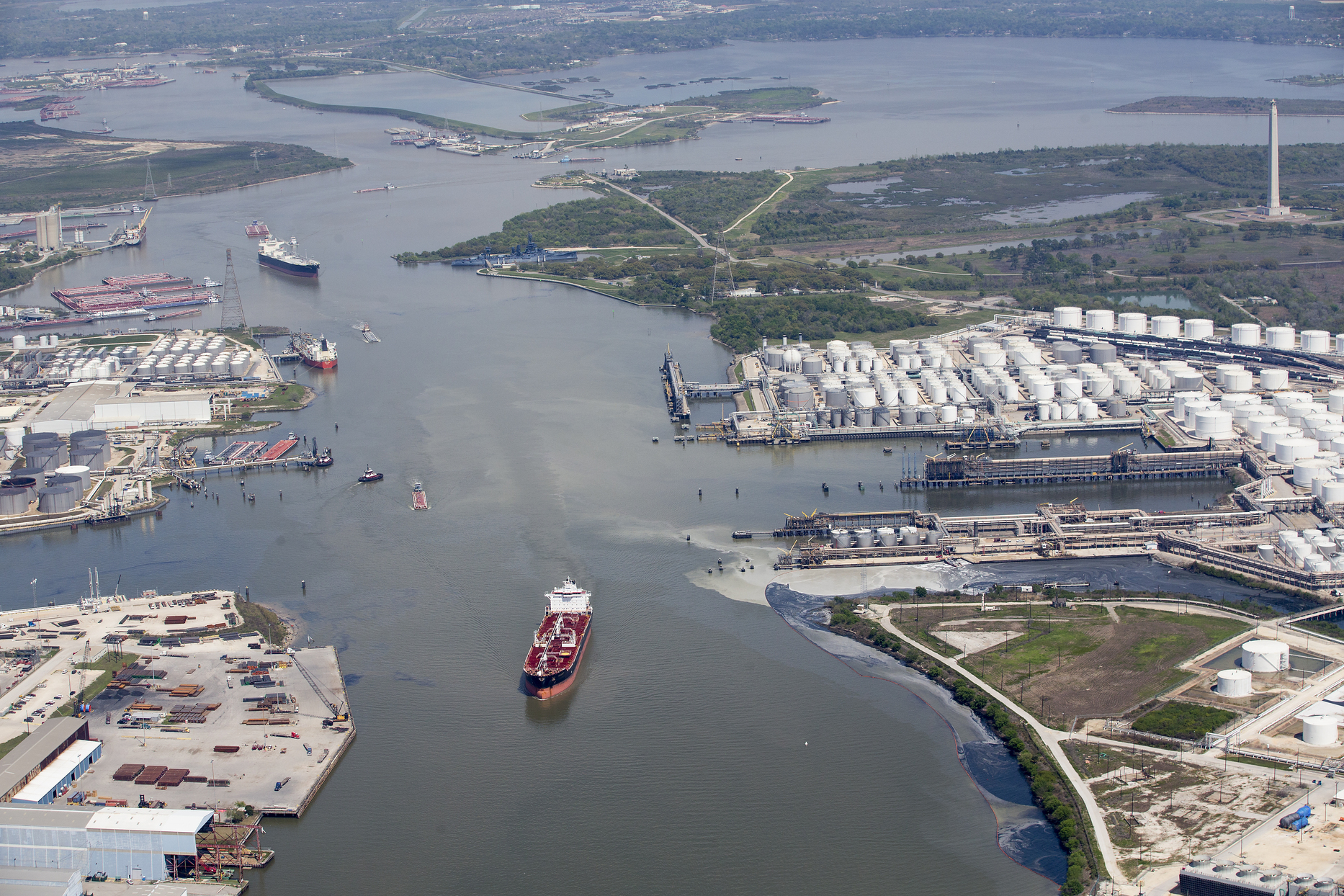 Houston Ship Channel reopens for daytime traffic