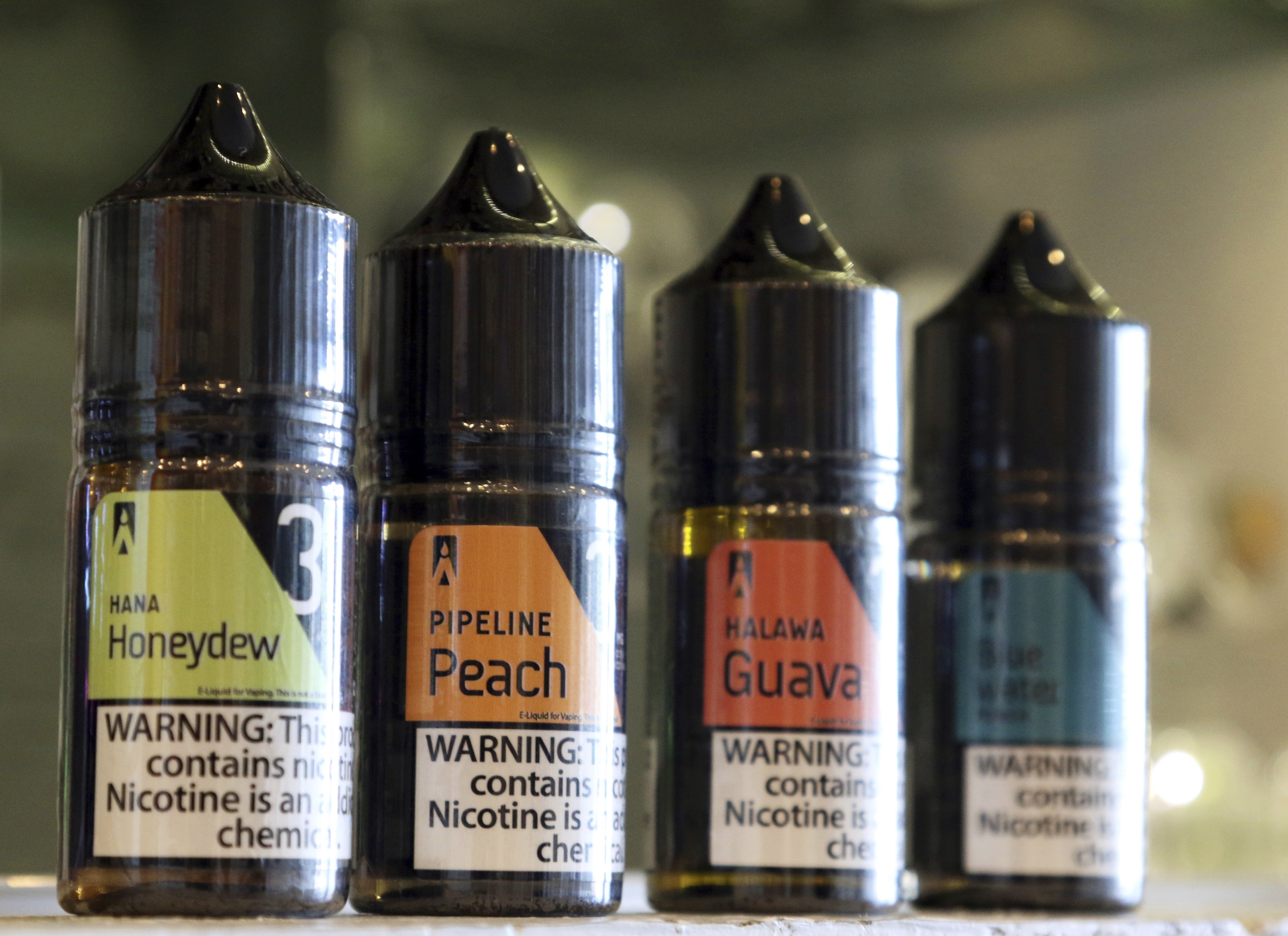 Hawaii eyes flavored e-cigarette ban to curb teen vaping