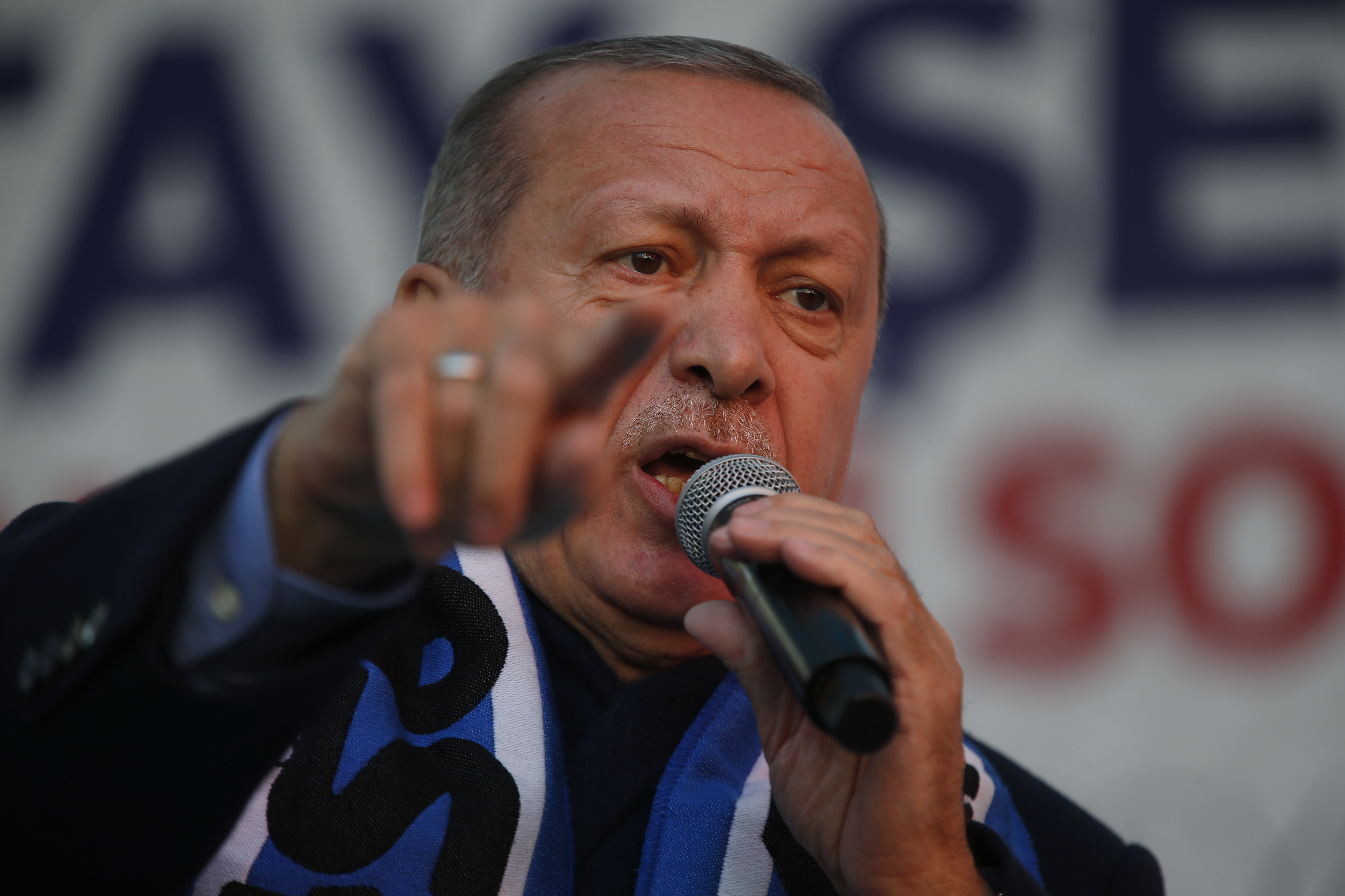 For Erdogan, local elections are matter of national survival