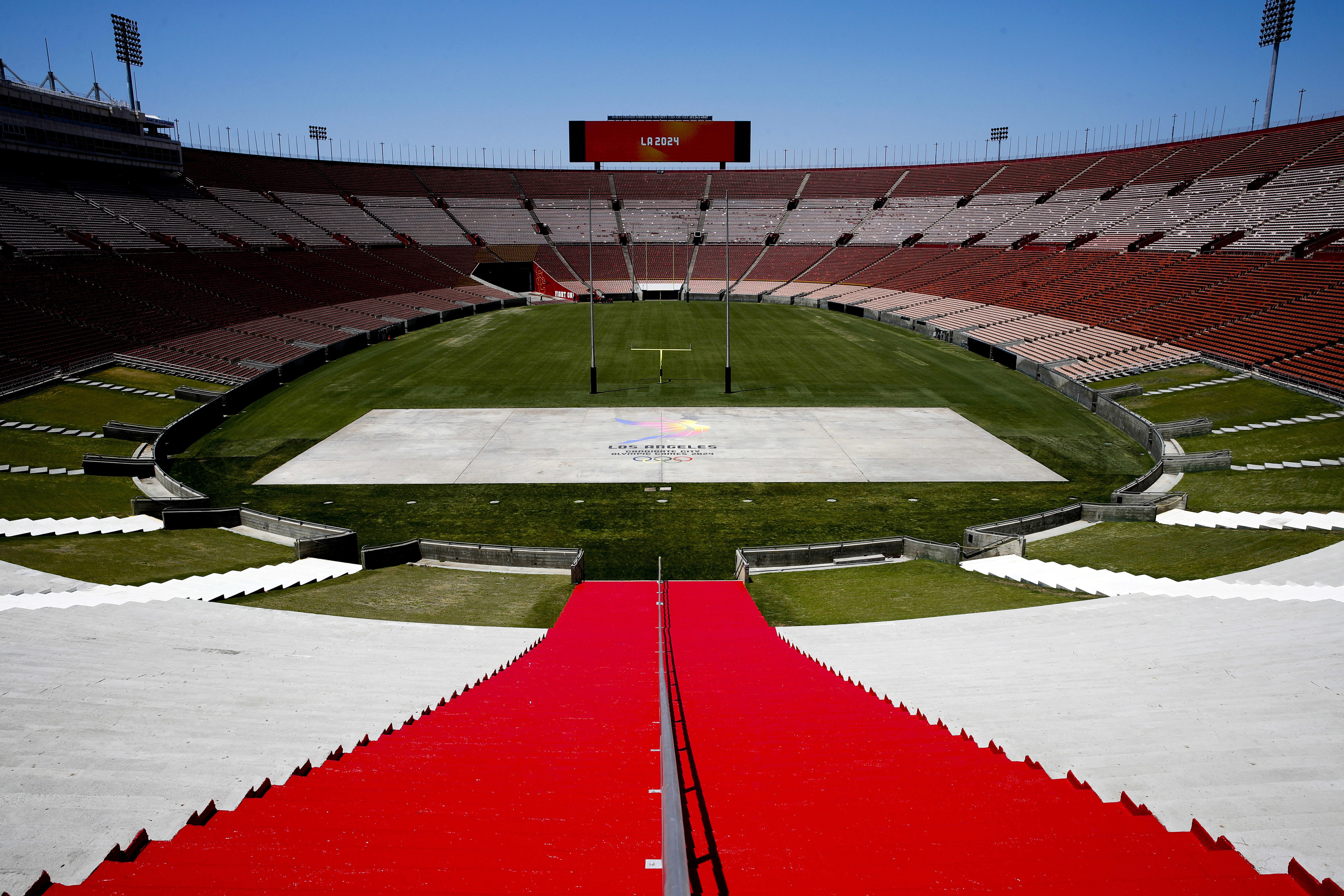 APNewsBreak: USC open to modifying LA Coliseum name change