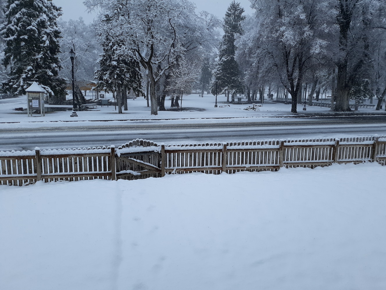 Snow accumulation in Payson on Sunday, March 3, 2019. (Photo: Nicole Johnson)