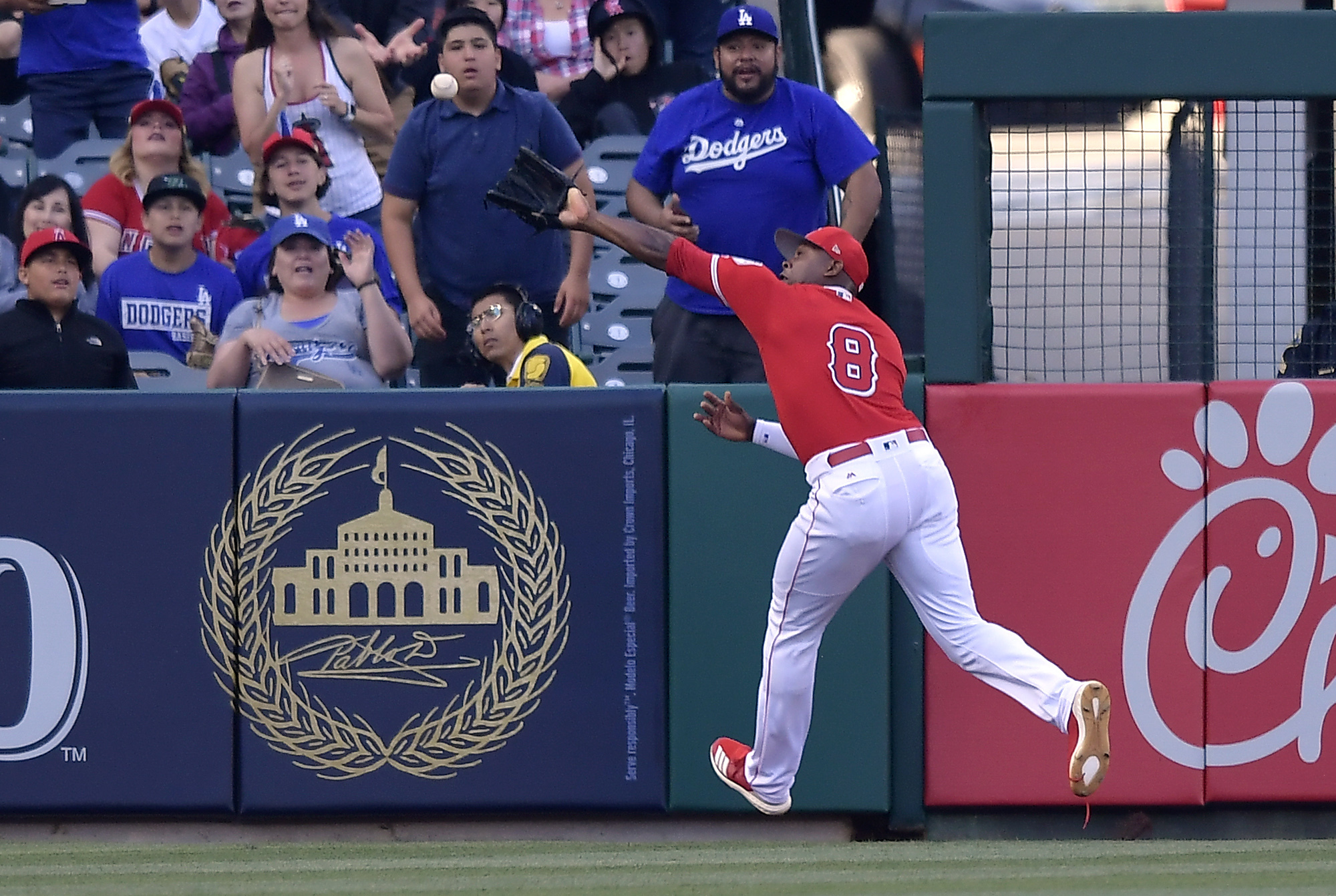 Angels' Justin Upton to miss 8-12 weeks with turf toe