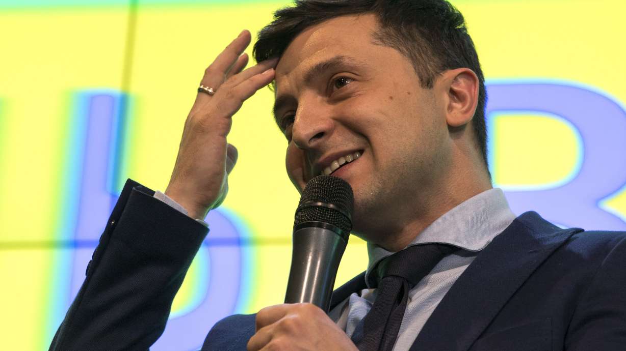 Ukraine comedian leads presidential election, runoff likely