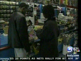 Economists Say Gas Prices Playing a Role in Holiday Spending