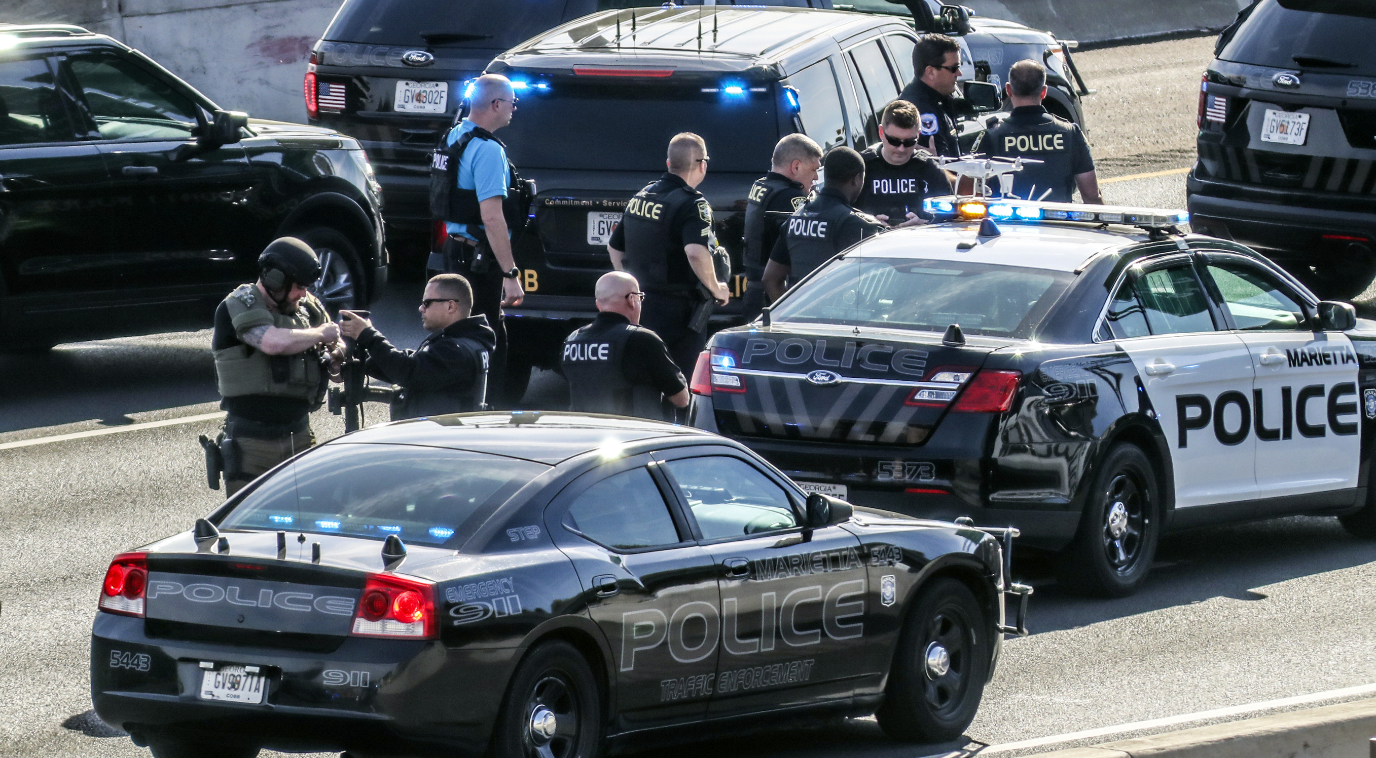 Man charged after freeway standoff, but not with robbery