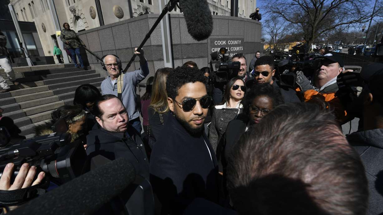 Judge to consider request from media to unseal Smollett file