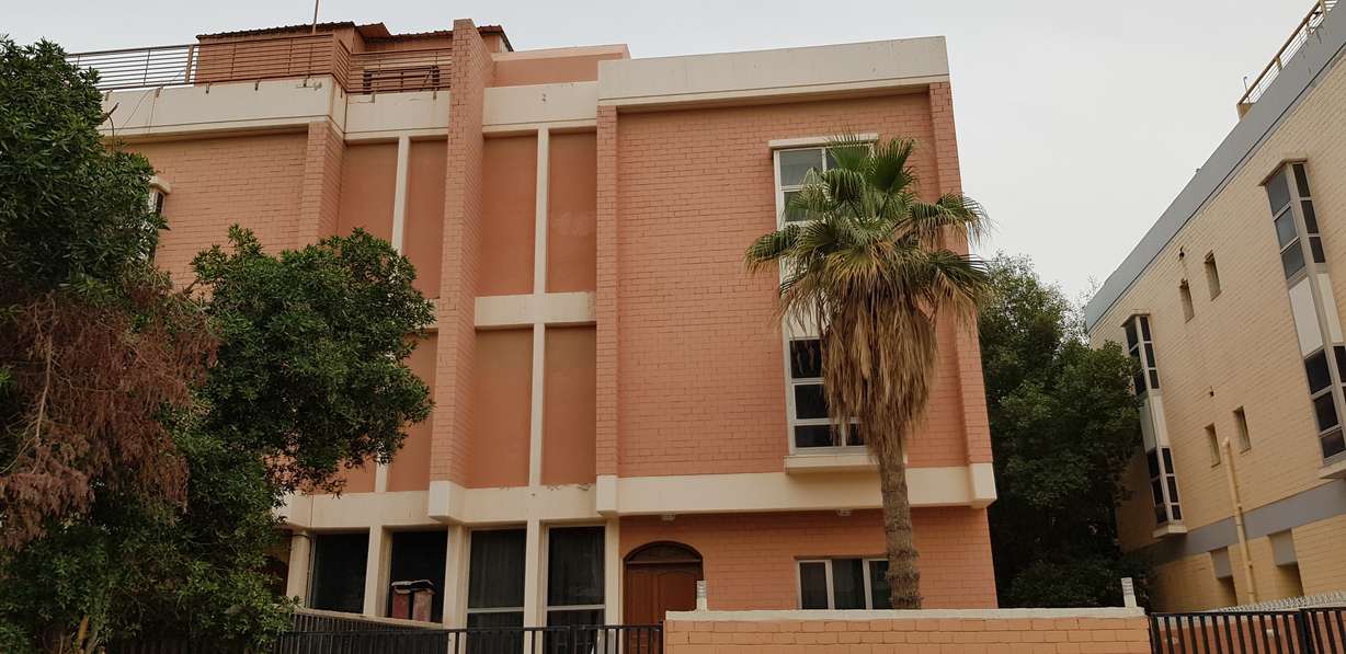 A Latter-day Saint congregation meets in this building in Kuwait. (Photo: Intellectual Reserve)