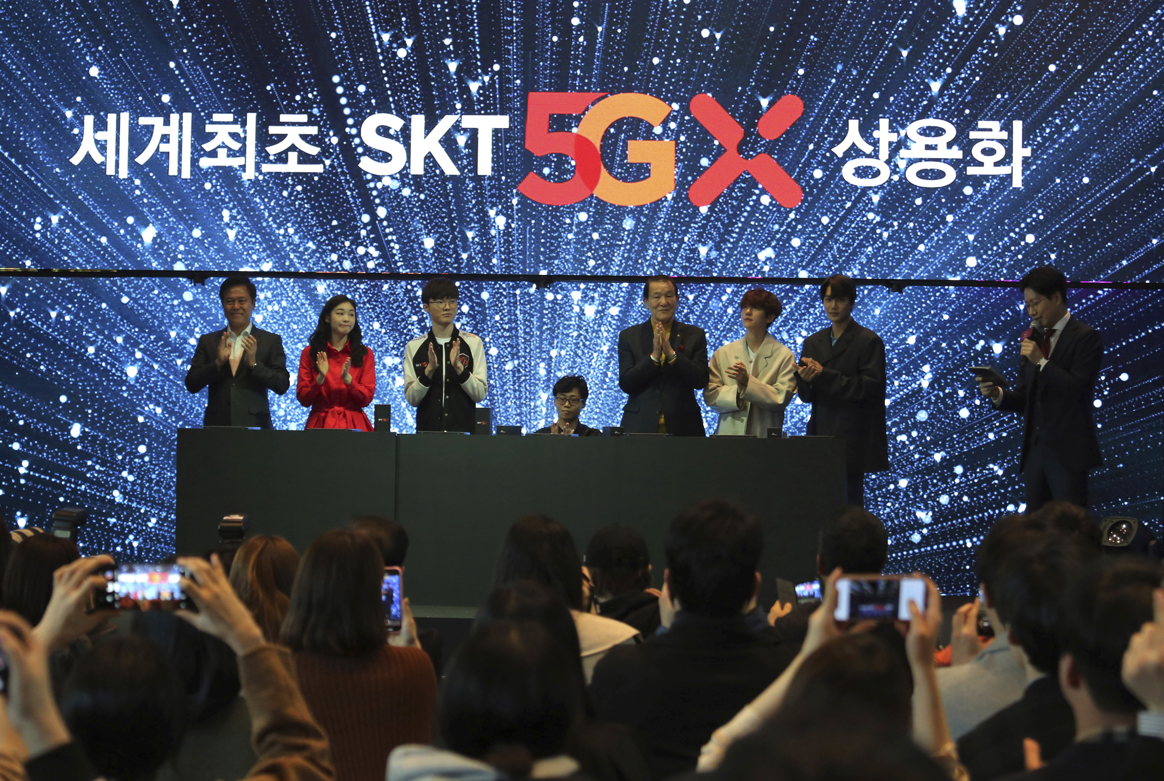 S. Korea launches 5G smartphone networks ahead of schedule