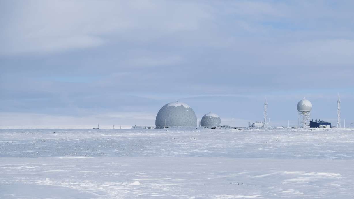 Russia revamps Arctic military base to stake claim on region