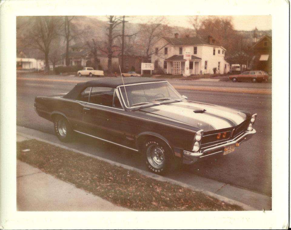 Brent Mills' first 1965 Pontiac GTO convertible in 1974. (Photo: Brent Mills)