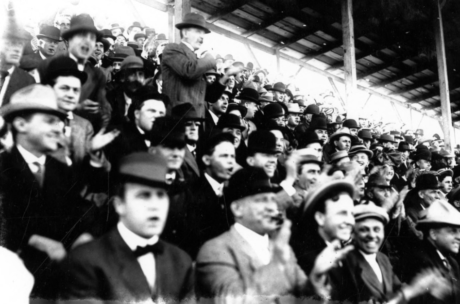 Fans in the grandstands of a Salt Lake City Skyscrapers game on April 23, 1911. (Photo: Utah State History)