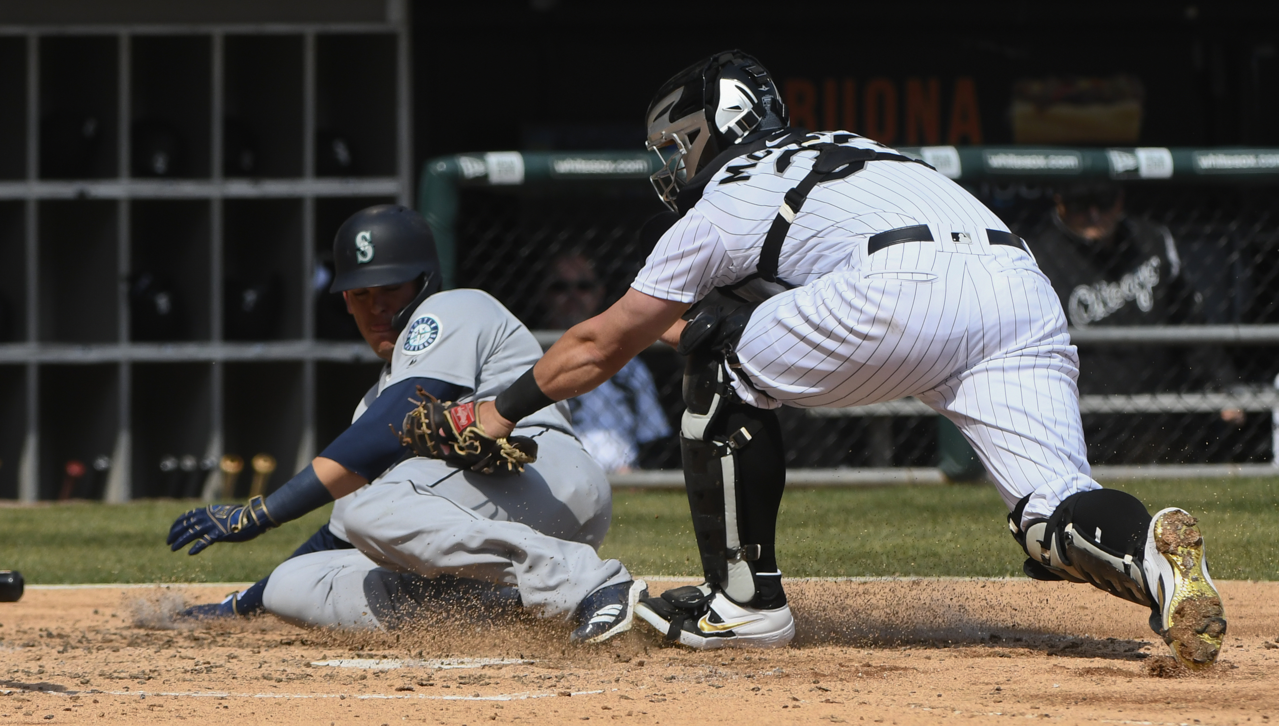 Bruce, Beckham go deep; homer-happy Mariners rip ChiSox 9-2
