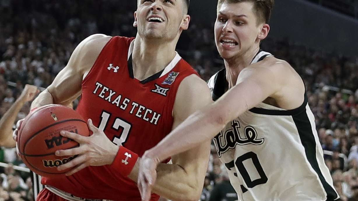 Matt Mooney's college odyssey ends with Tech in title game
