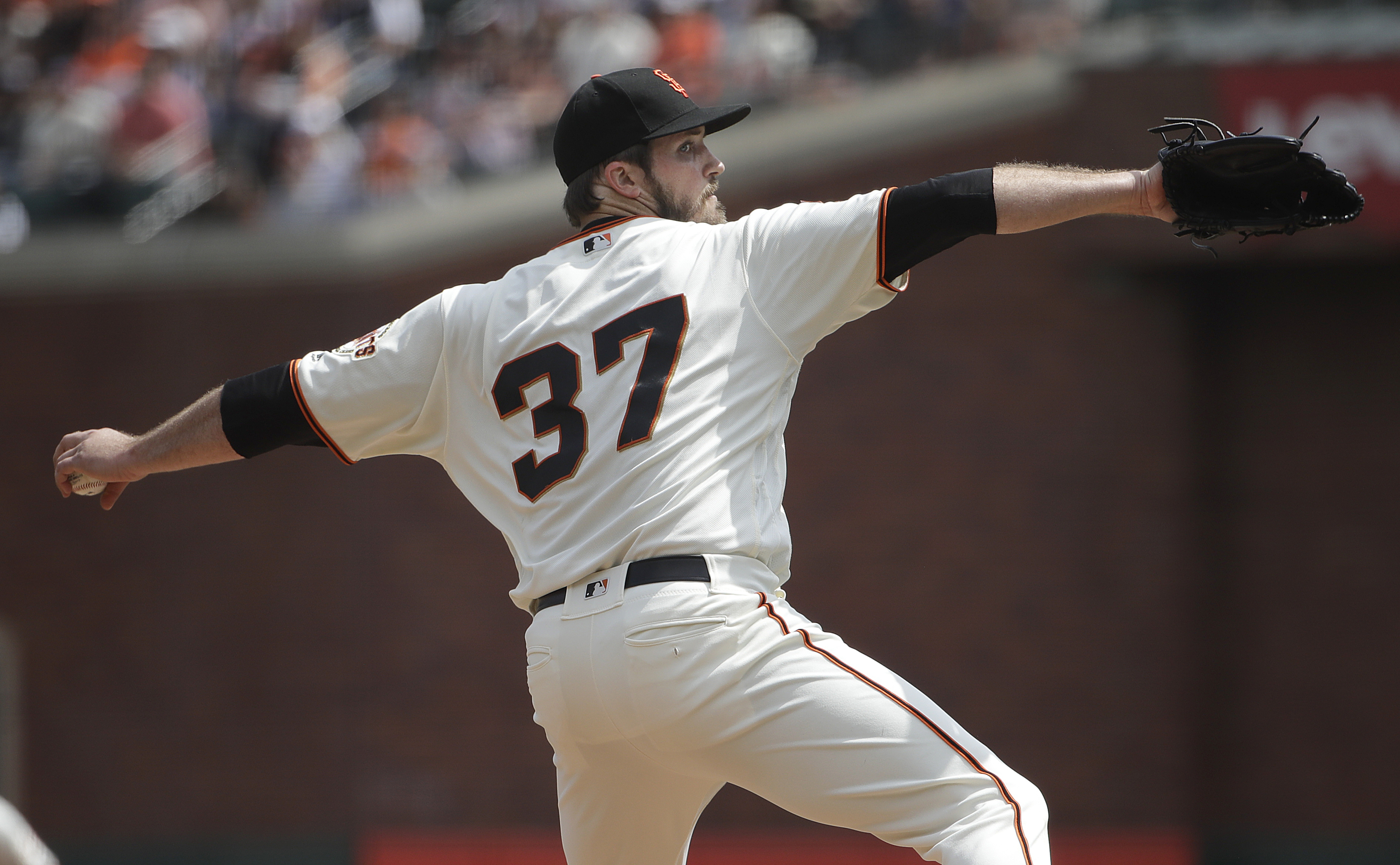 Rays reliever Kolarek plays 1B in 3-0 win over Giants