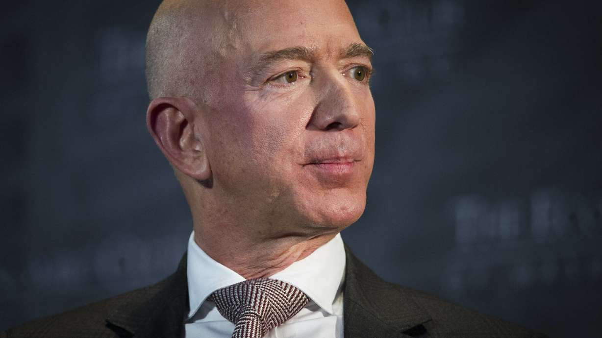 Bezos, hunting for big wins, is comfortable with big fails