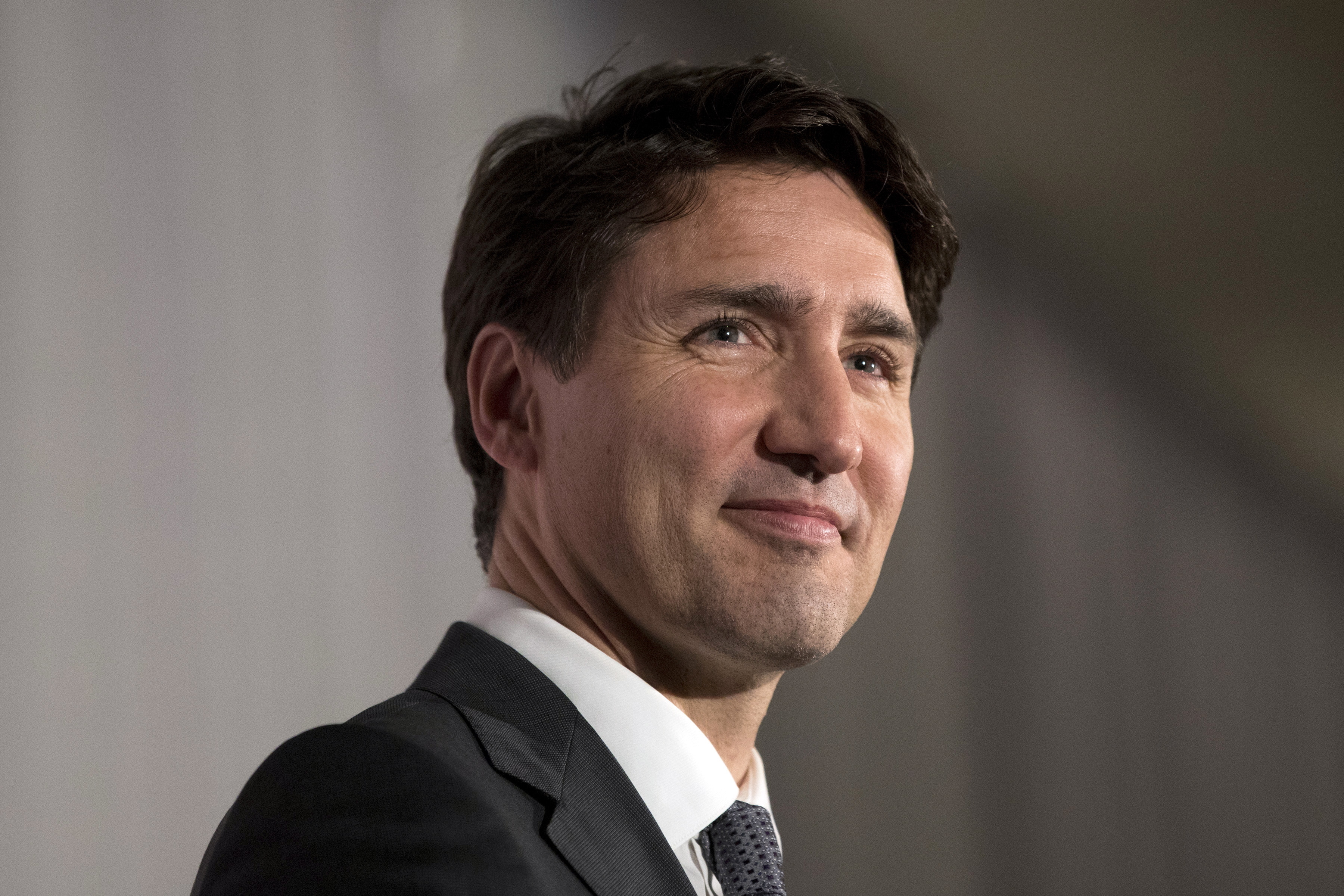 Trudeau defends measure to limit asylum claims in Canada