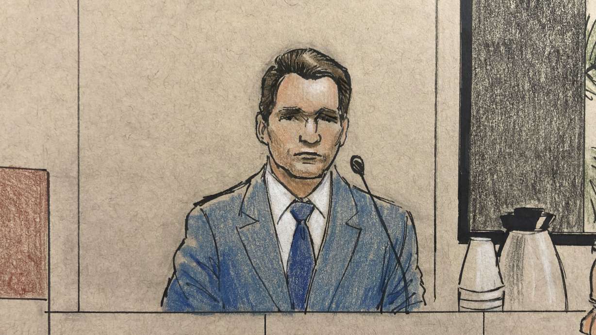 The Latest: Detective: Scene of fatal shooting clearly lit