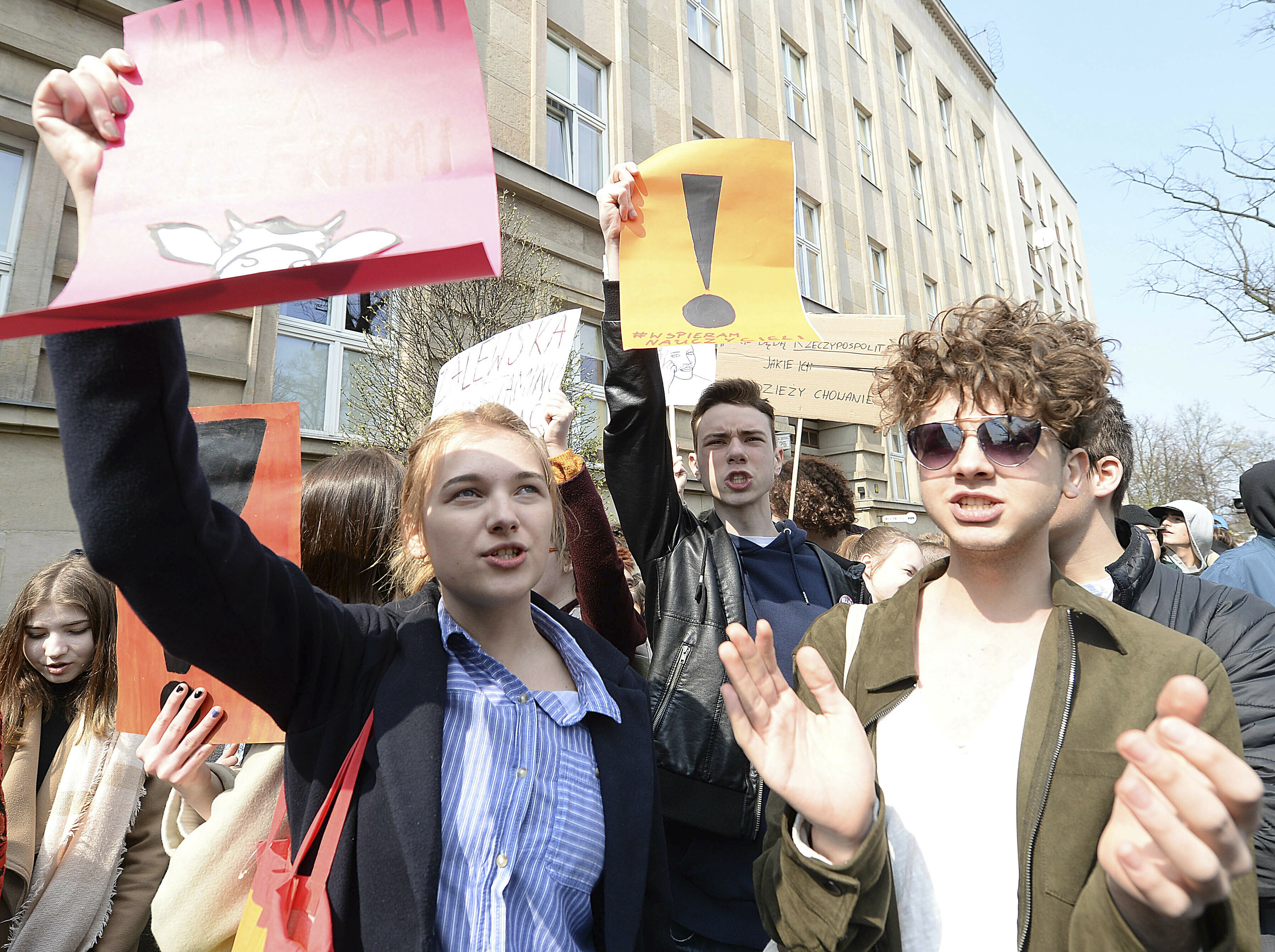 Poland's striking teachers warn high-school exams threatened