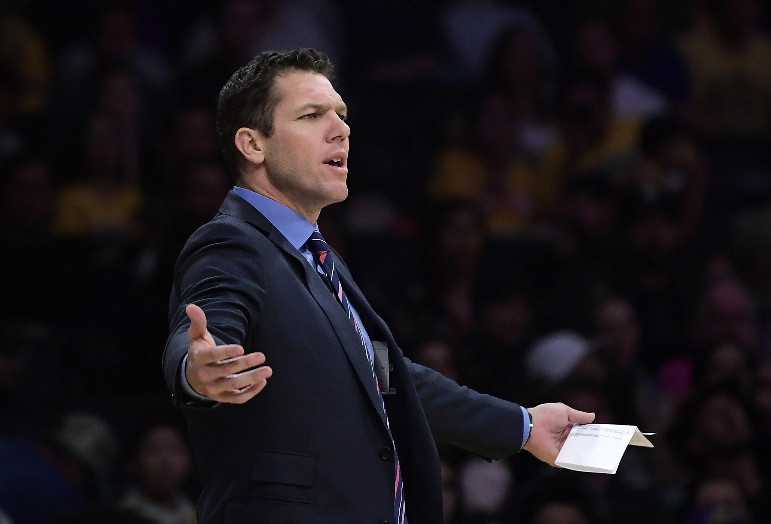 Luke Walton out as Lakers coach after 3 losing seasons