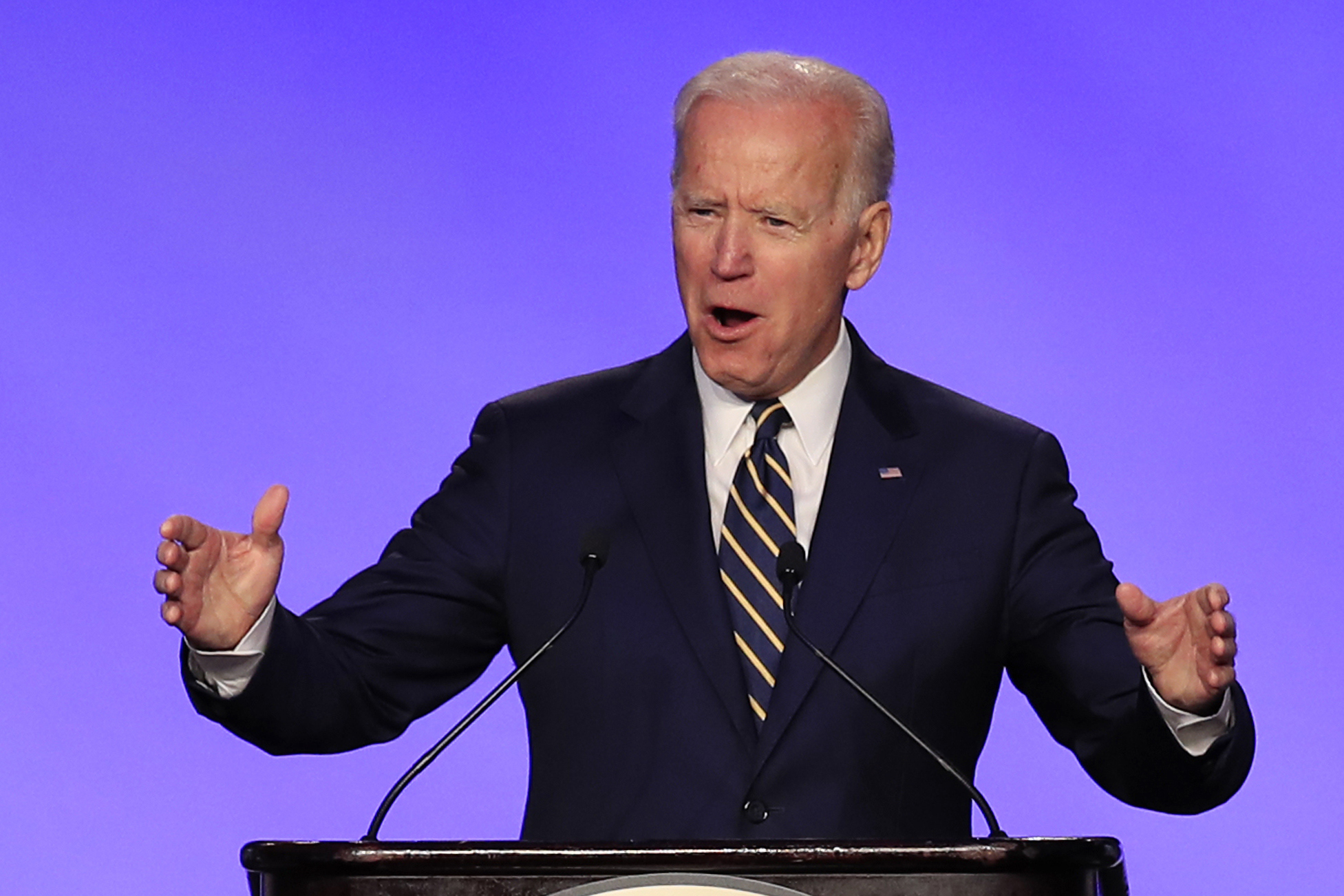 Biden to campaign as extension of Obama's political movement