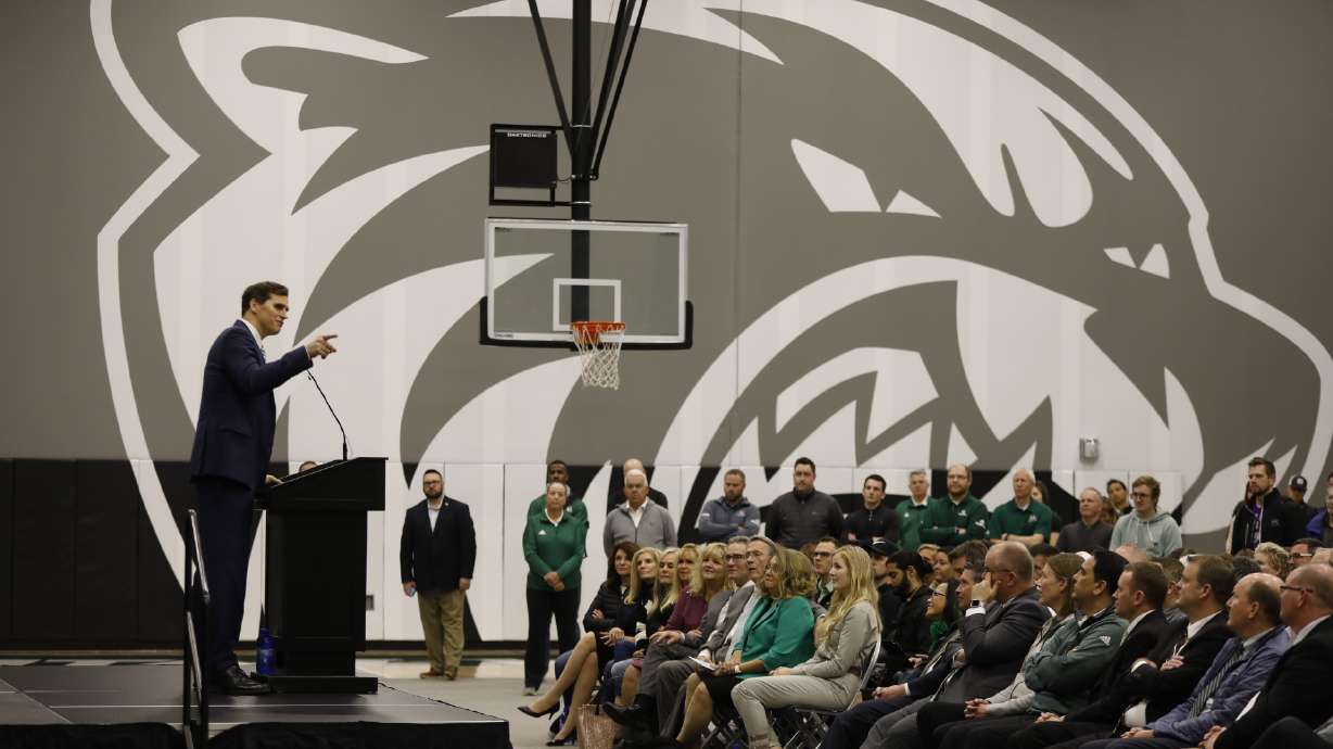 Transfer notebook: UNLV's Trey Woodbury commits to Utah Valley amid BYU interest