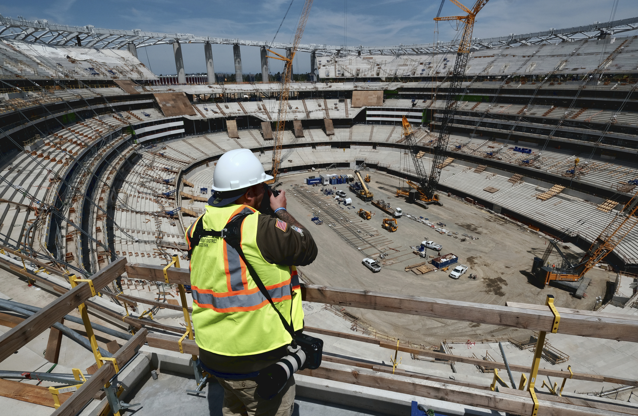 LA Stadium reaches milestone with completion of canopy shell