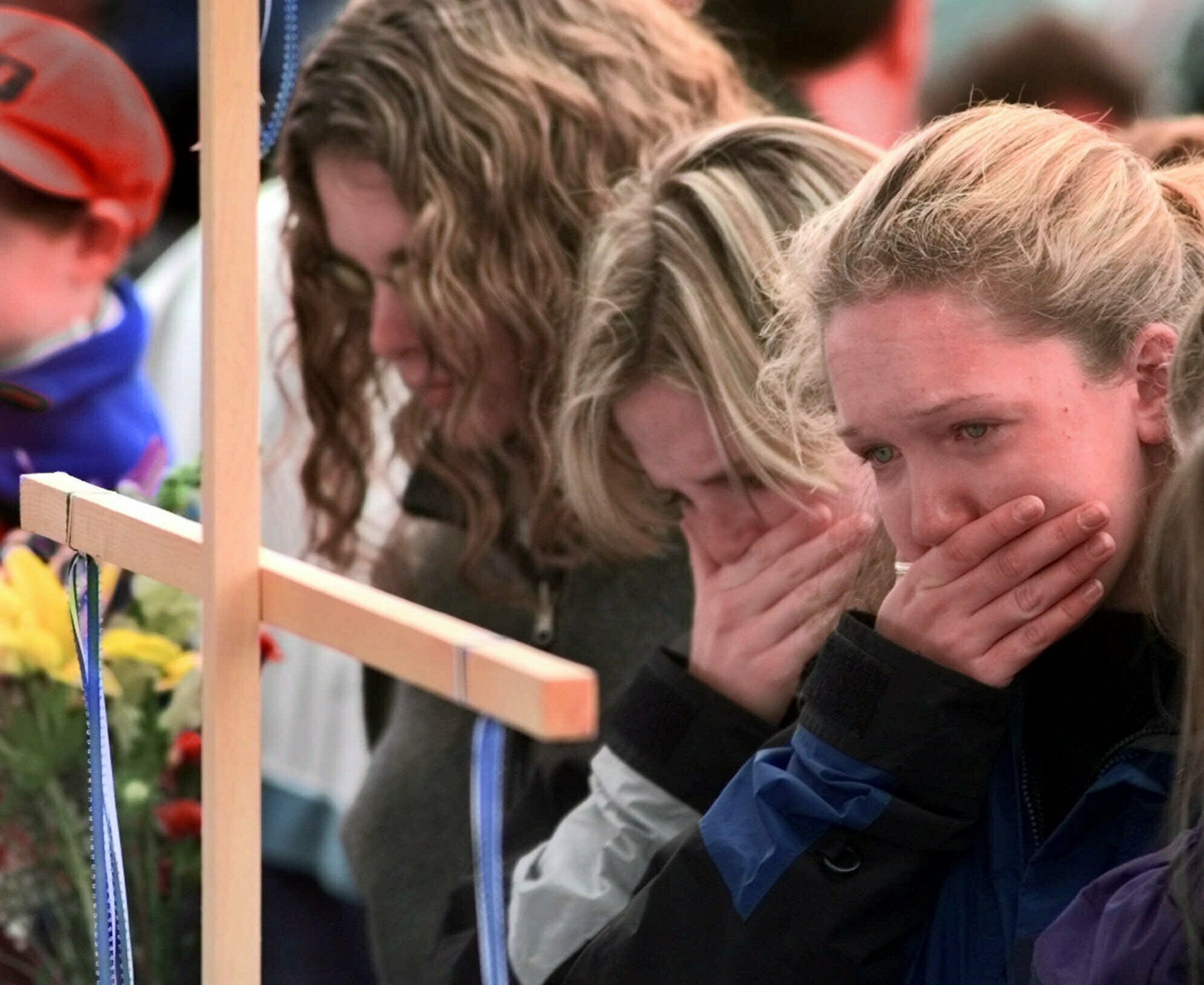 AP PHOTOS: Teen gunmen unleashed horror at Columbine in 1999