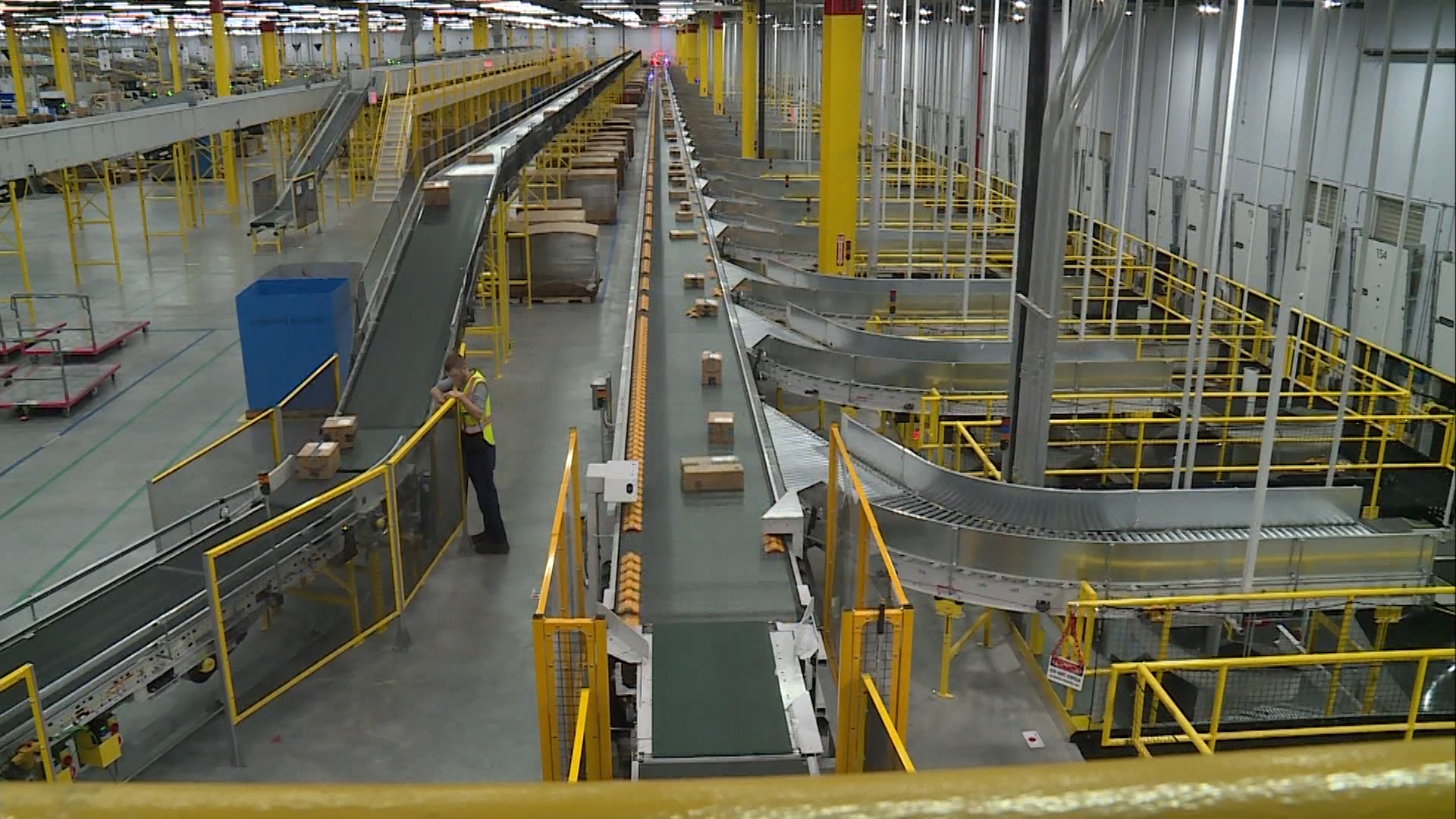 Utah’s new and only Amazon fulfillment center came online in August. Now, it’s fully operational with more than 1,500 employees and thousands of robots working around the clock. (Photo: Mark Wetzel, KSL TV)