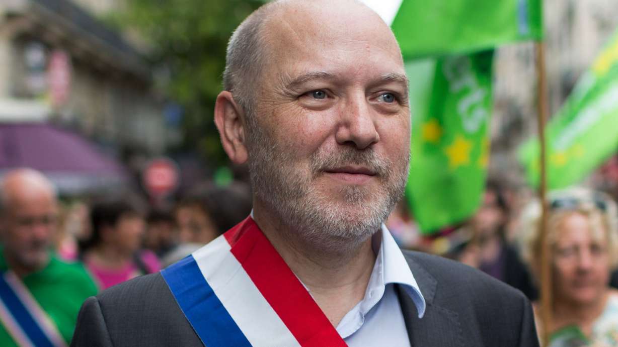 Women cleared of defamation in French sexual misconduct case