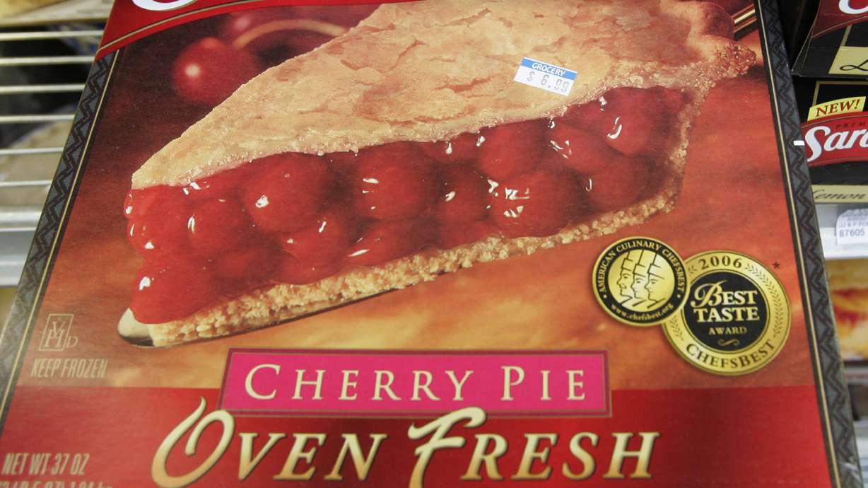 How many cherries in frozen pie? FDA may soon drop rules