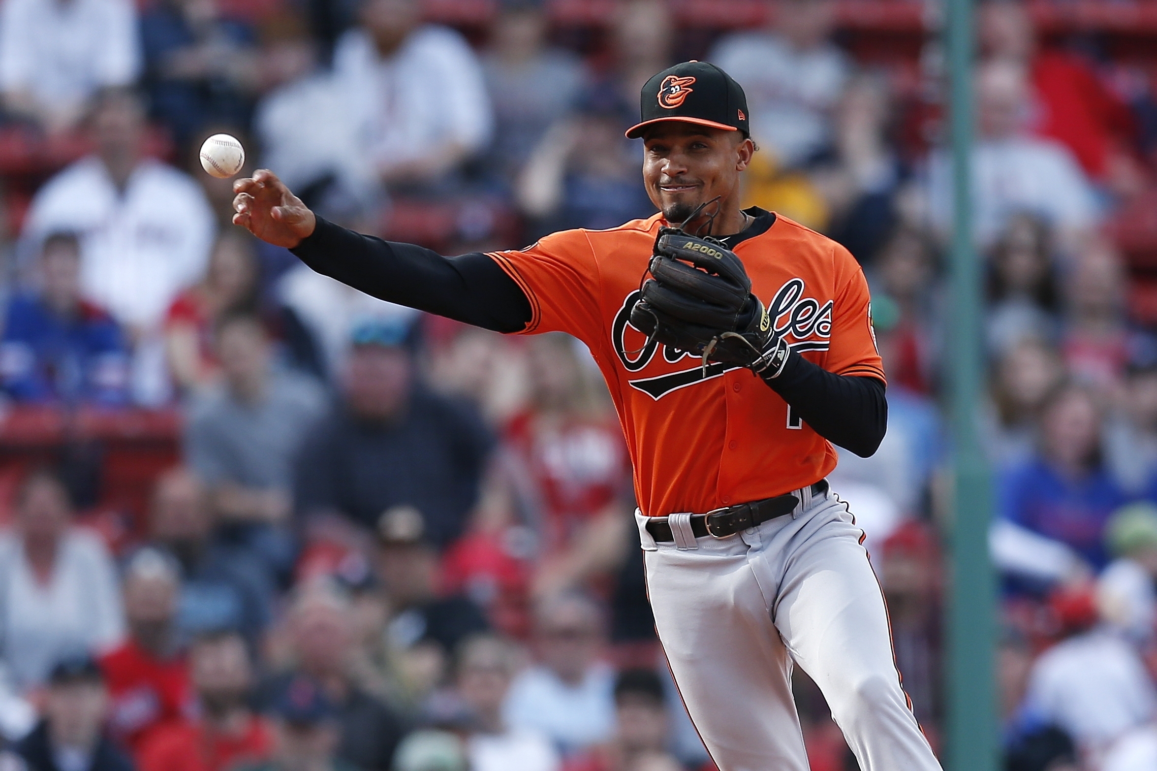 Pedroia gets good news on latest knee injury