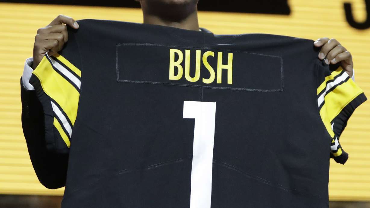 Steelers trade up in first round to draft linebacker Bush