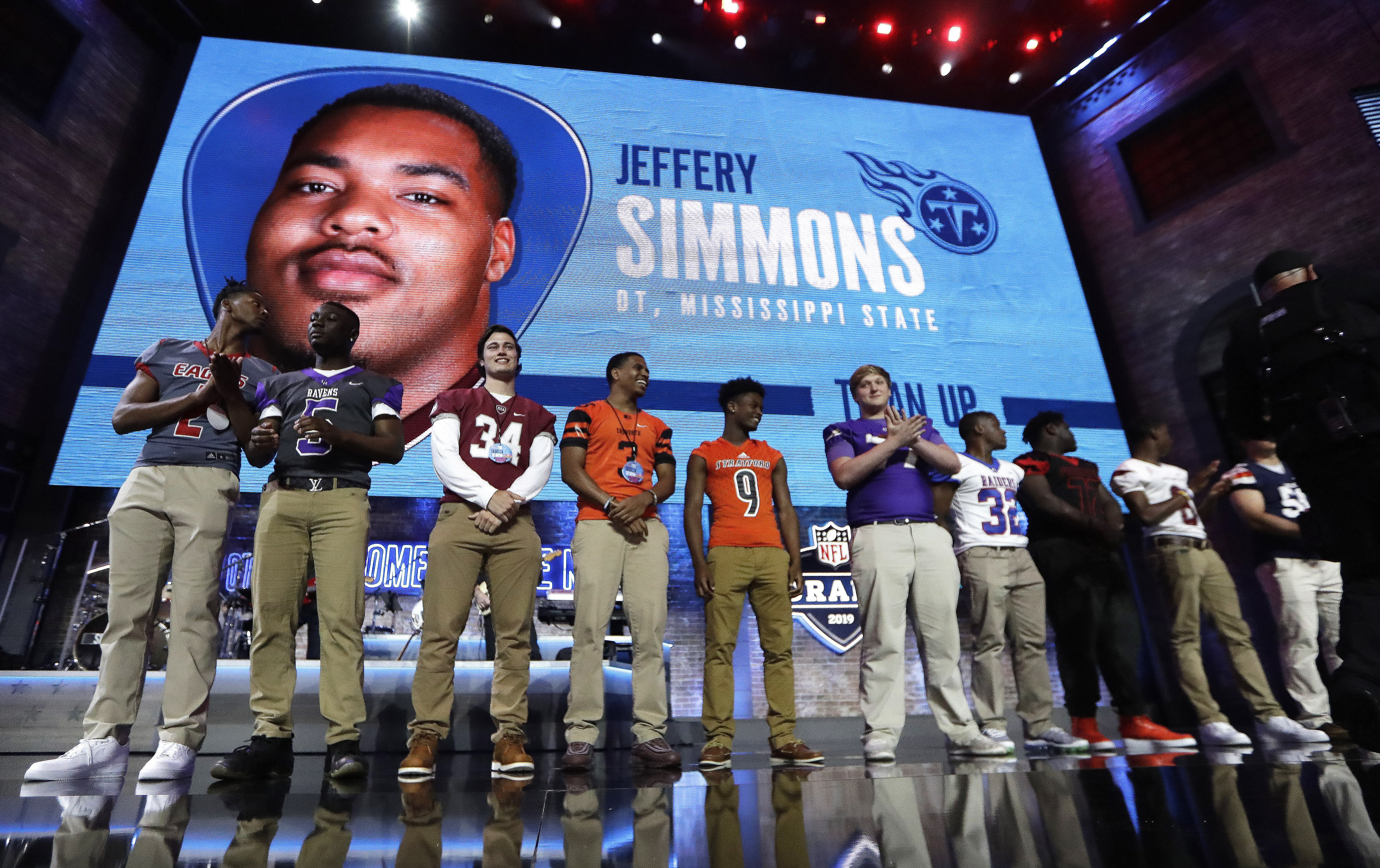 Titans select Mississippi State DT Jeffery Simmons at No. 19
