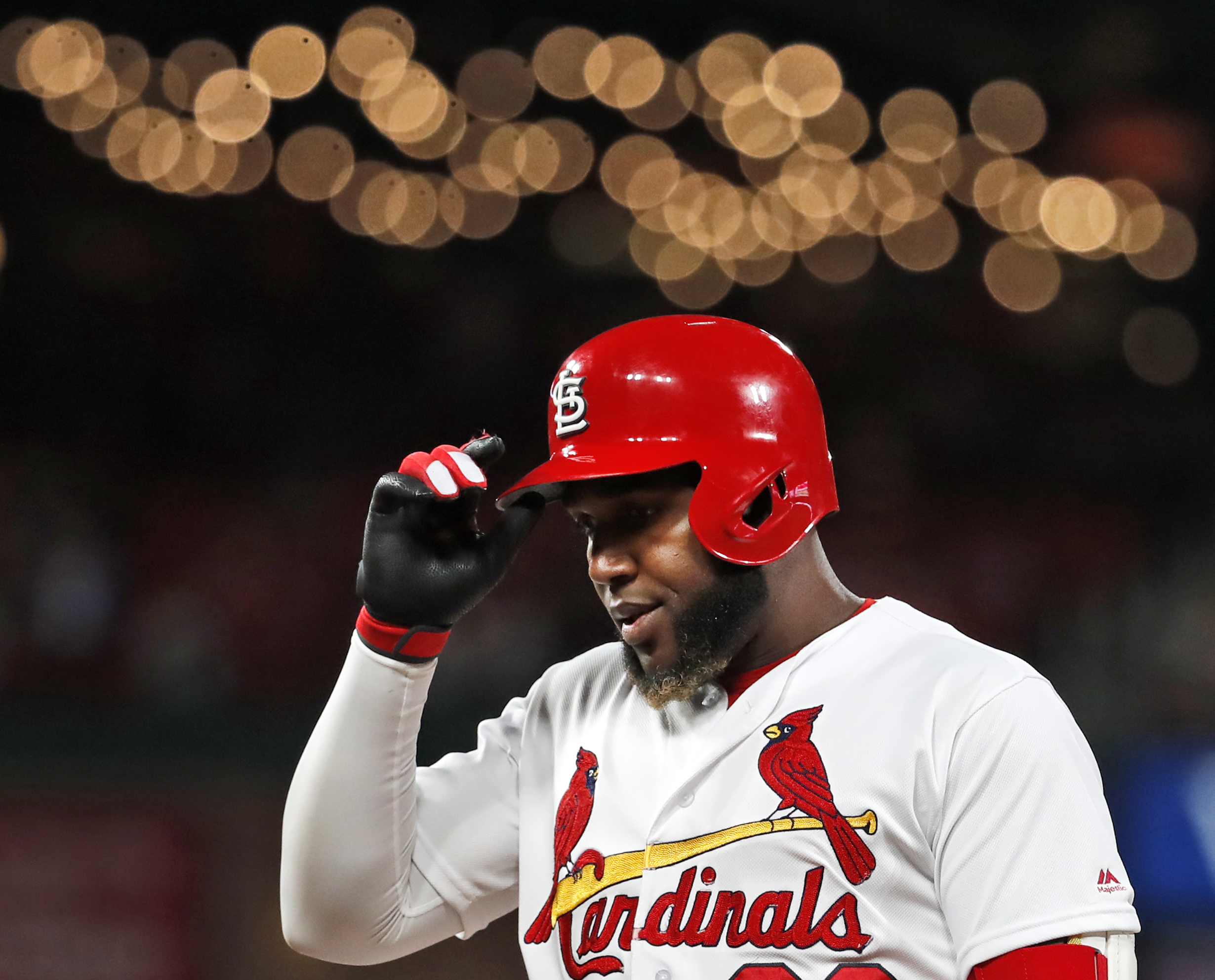 Reds ride 5 homers to 12-1 win over Cardinals
