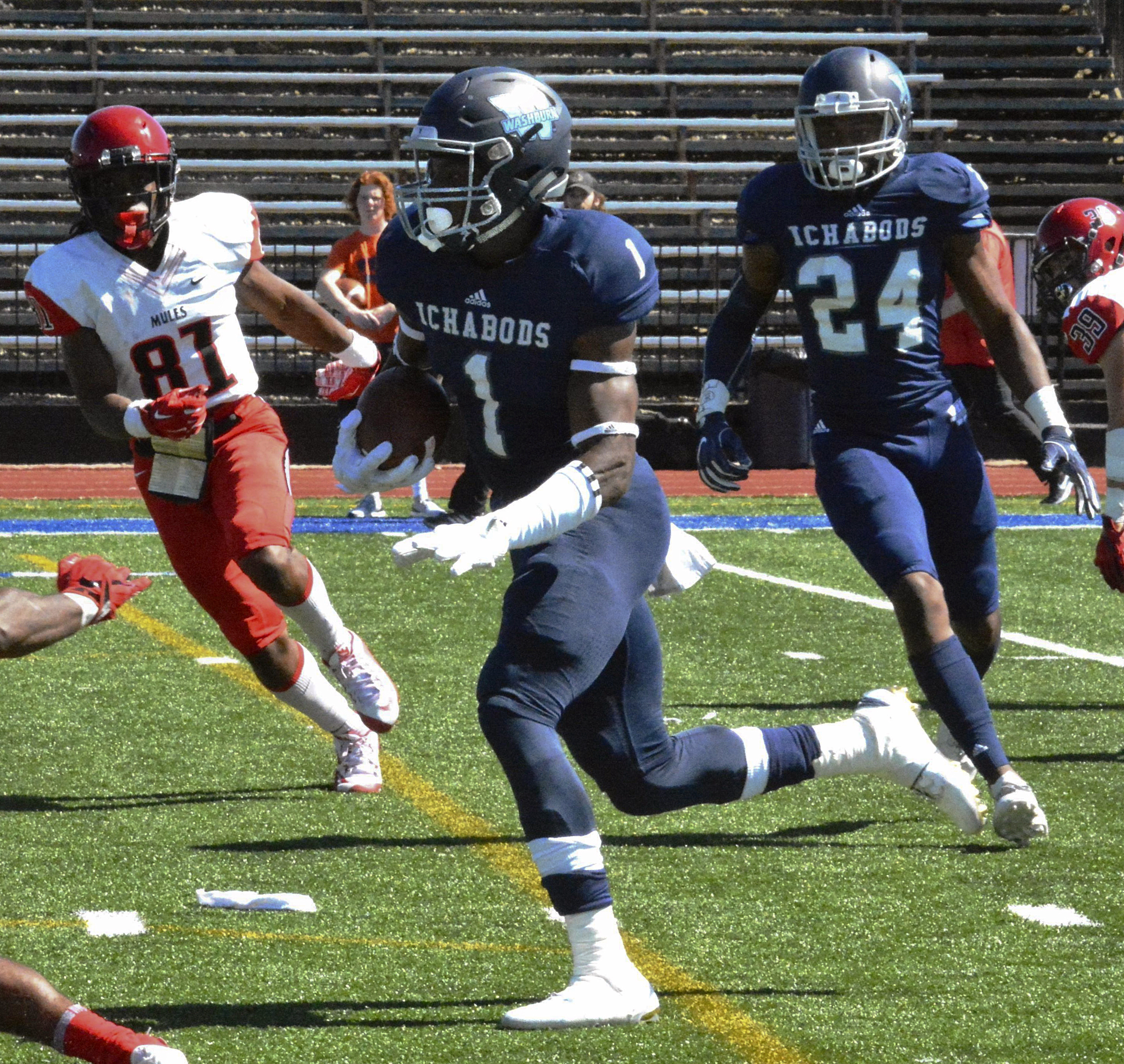 The Latest: Ballentine will attend Giants minicamp